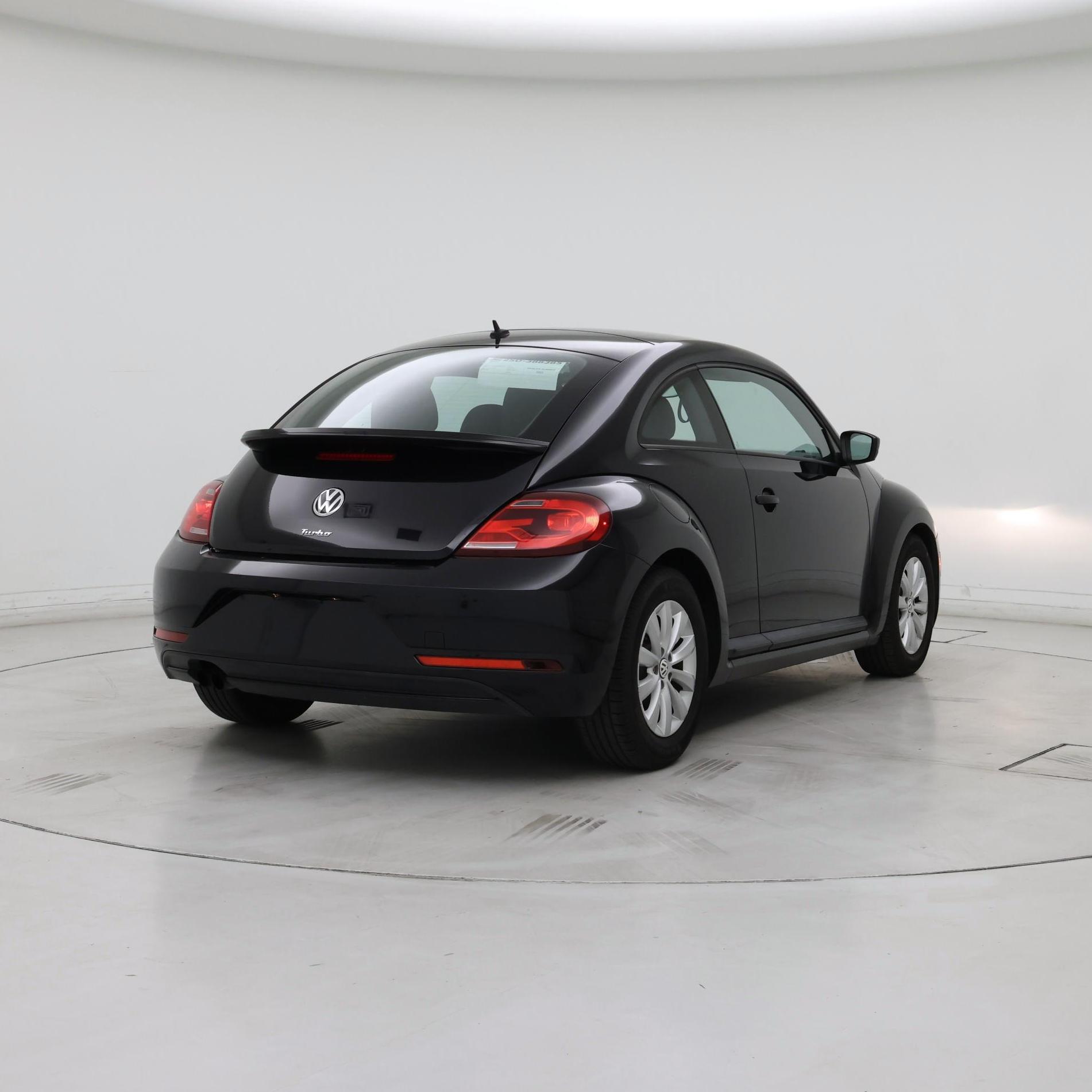 Thumbnail: 2018 Volkswagen Beetle - 8