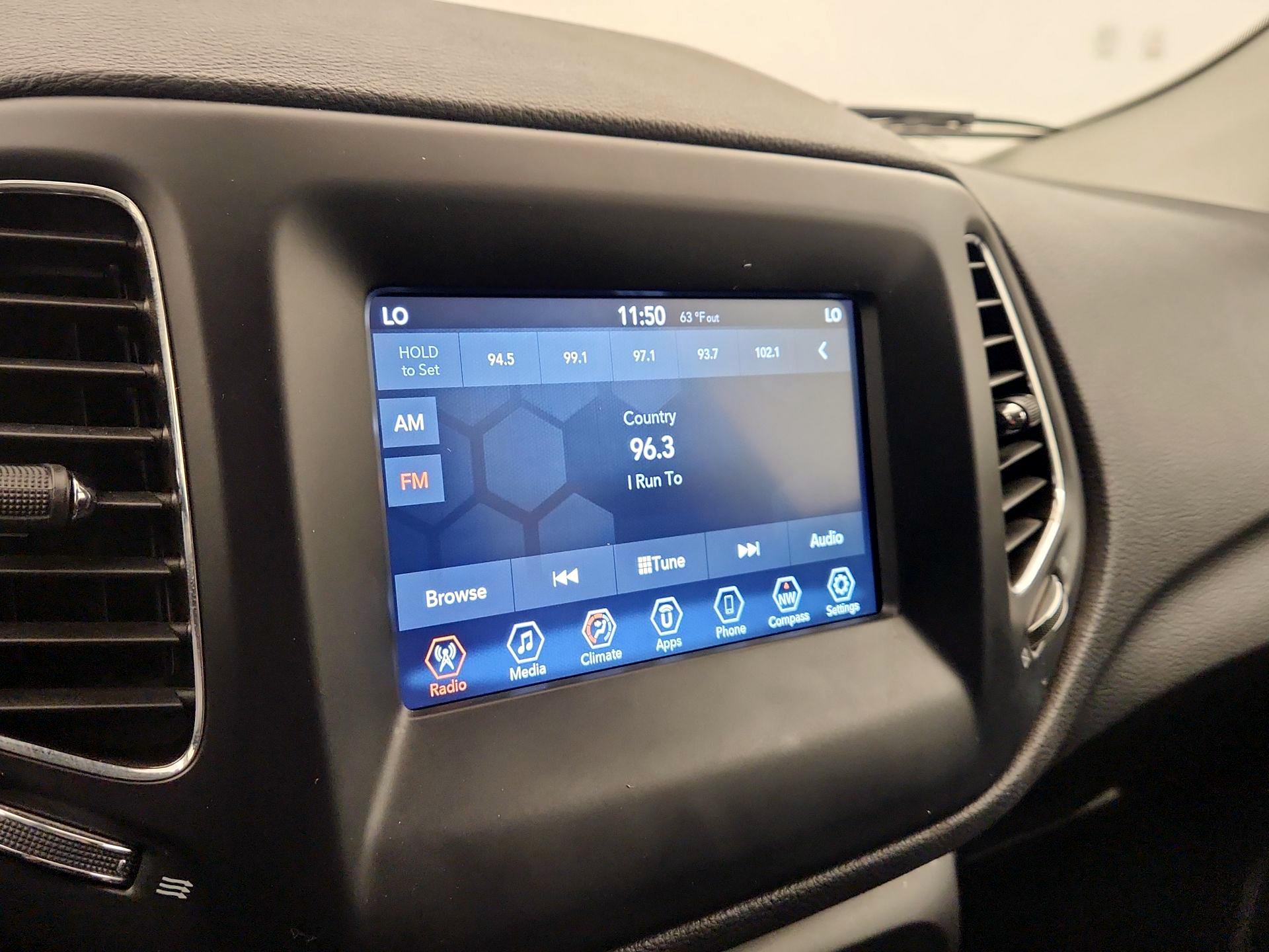 Thumbnail: 2021 Jeep Compass - 15