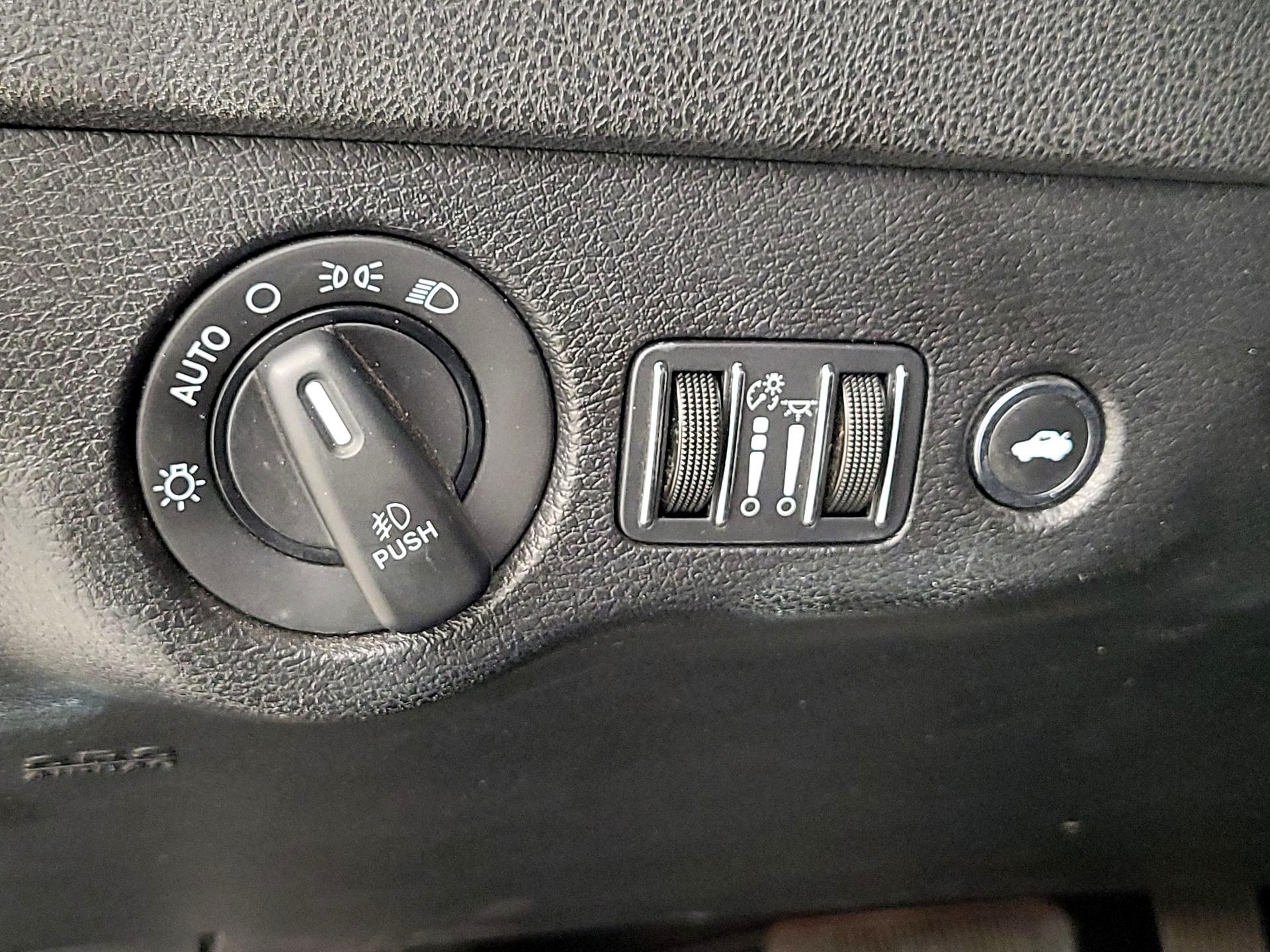 Thumbnail: 2021 Dodge Charger - 13