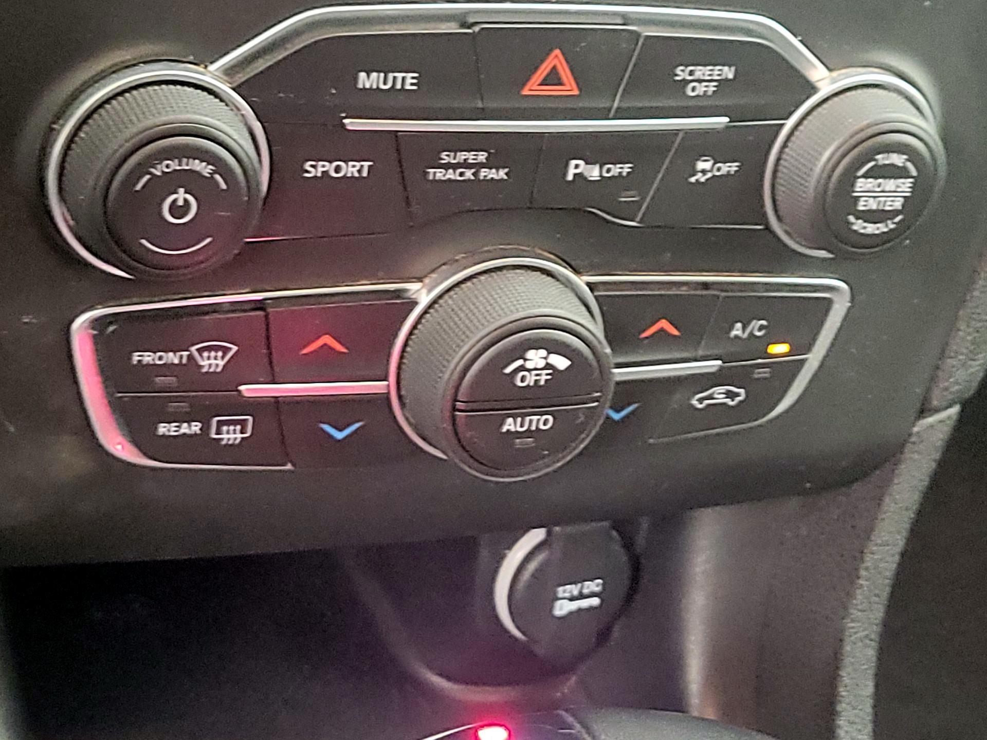 Thumbnail: 2021 Dodge Charger - 16