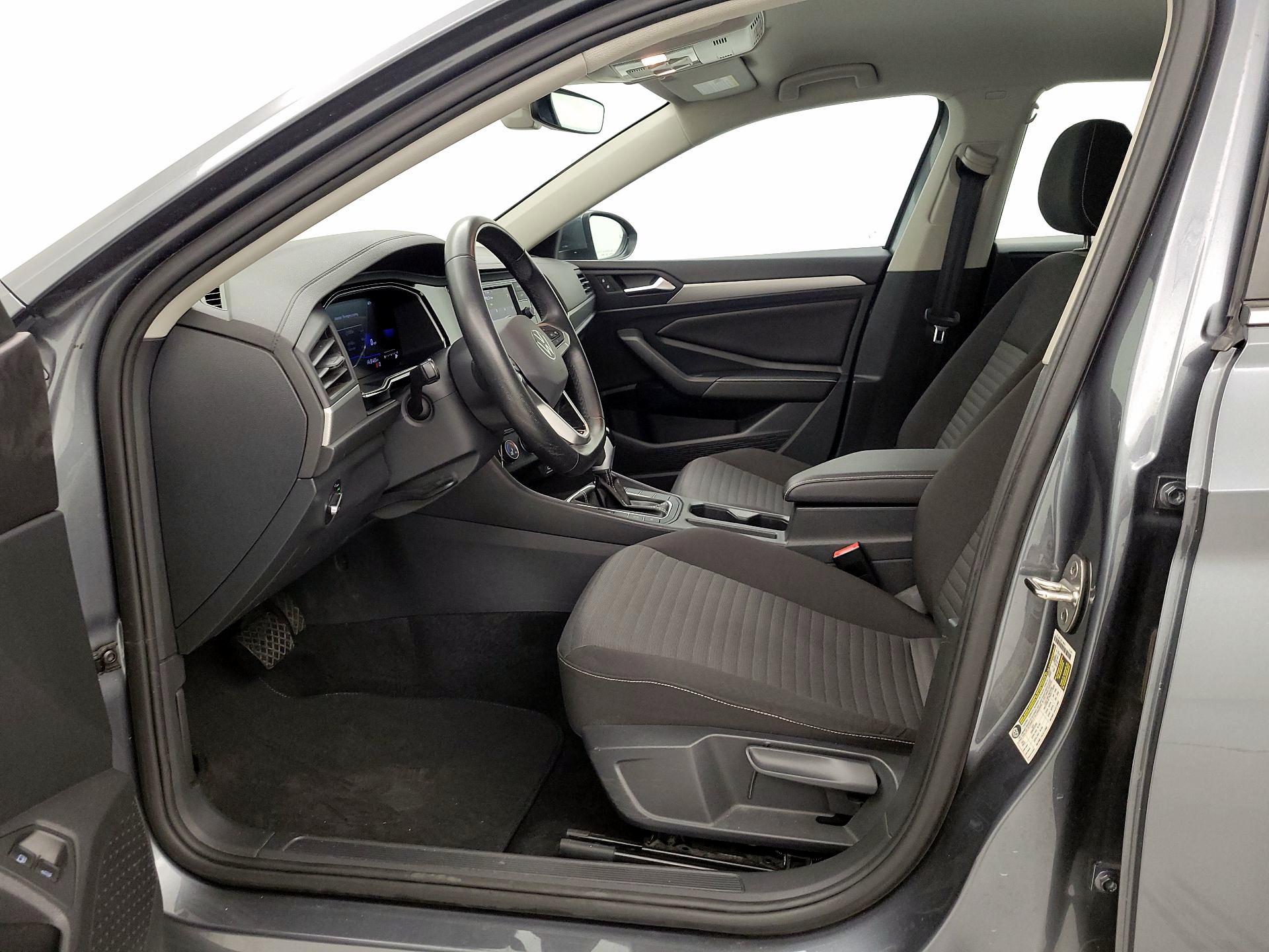 Thumbnail: 2024 Volkswagen Jetta - 11