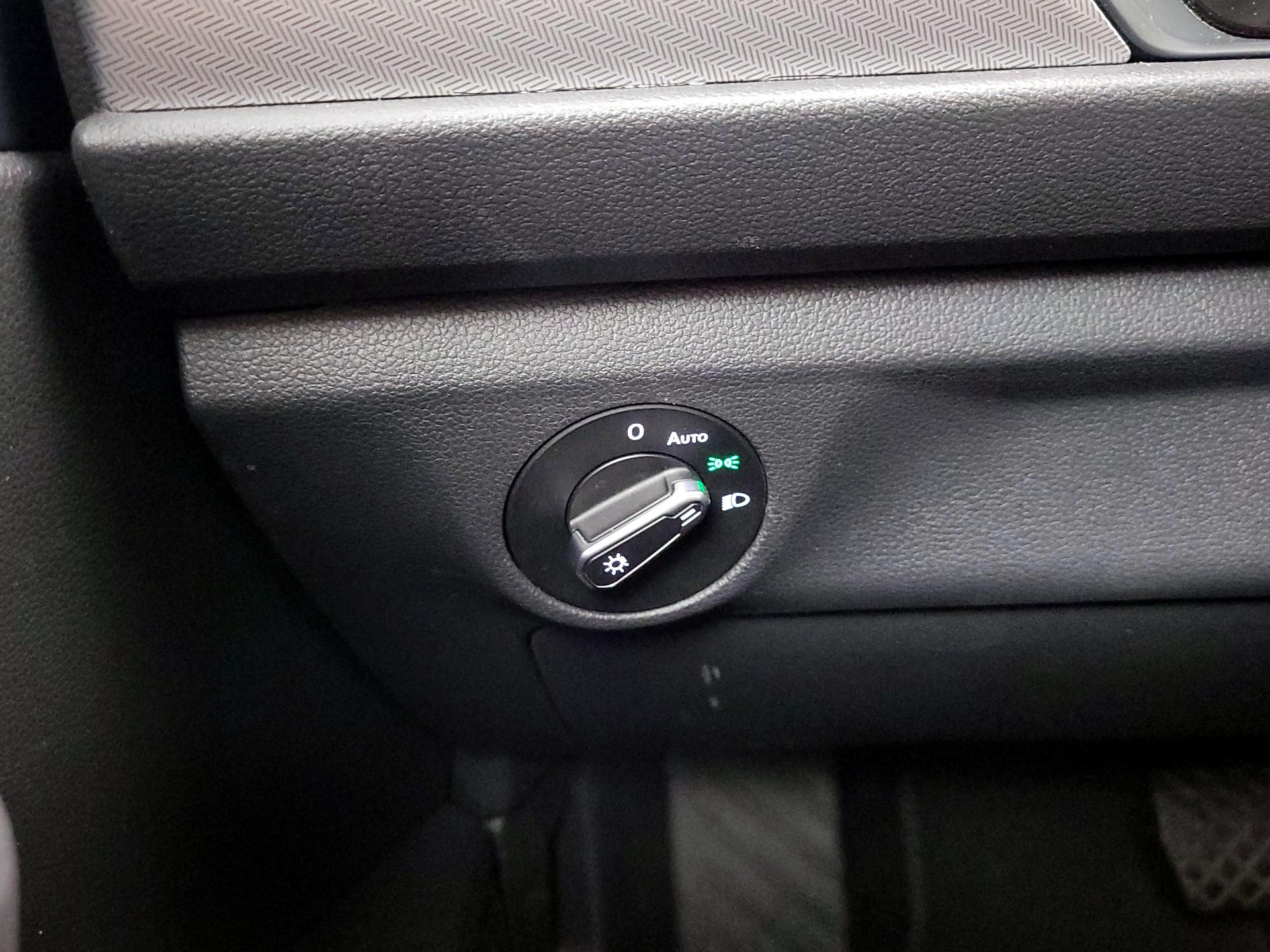 Thumbnail: 2024 Volkswagen Jetta - 13