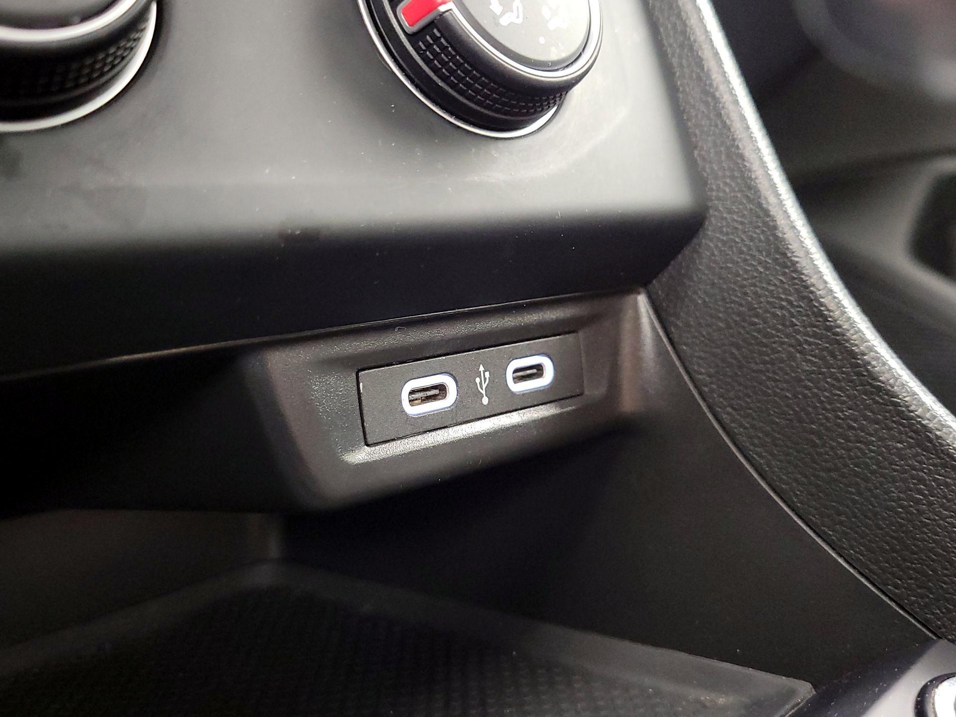 Thumbnail: 2024 Volkswagen Jetta - 18