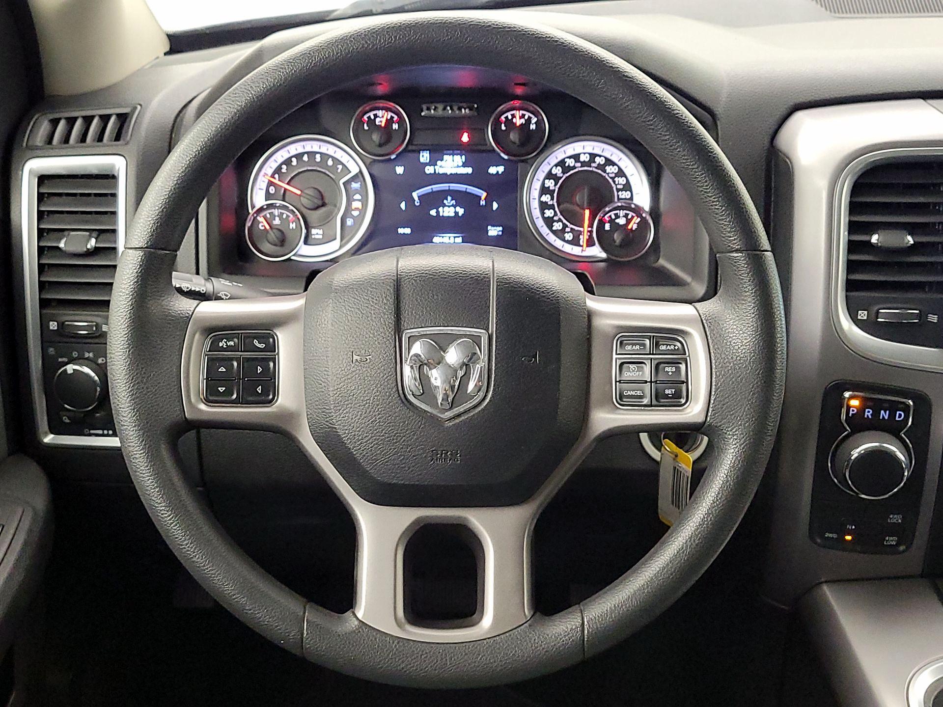 Thumbnail: 2023 RAM 1500 Classic - 10