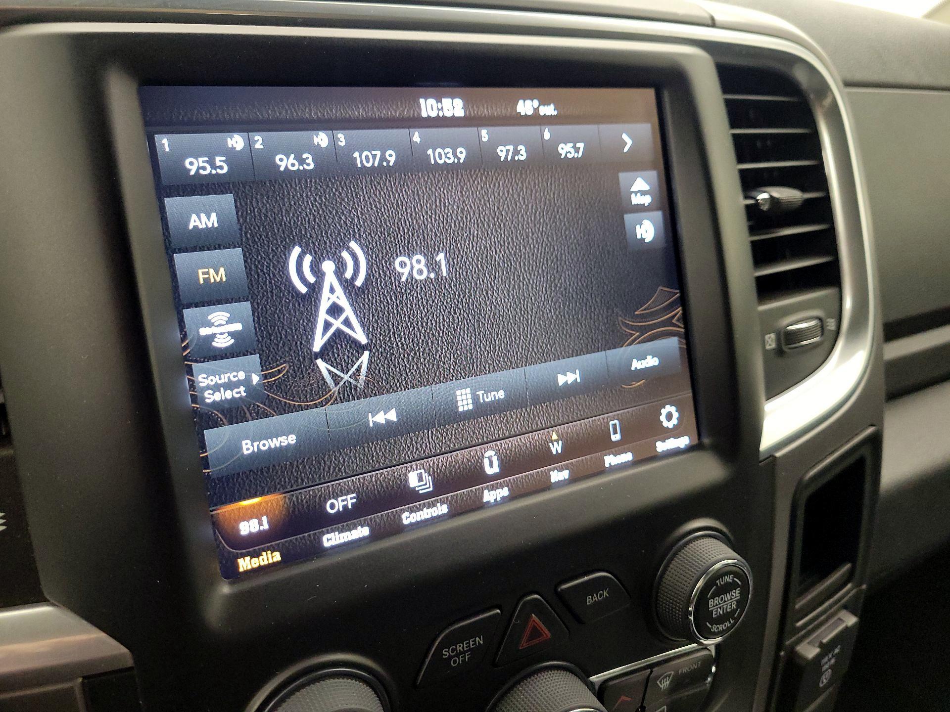 Thumbnail: 2023 RAM 1500 Classic - 16