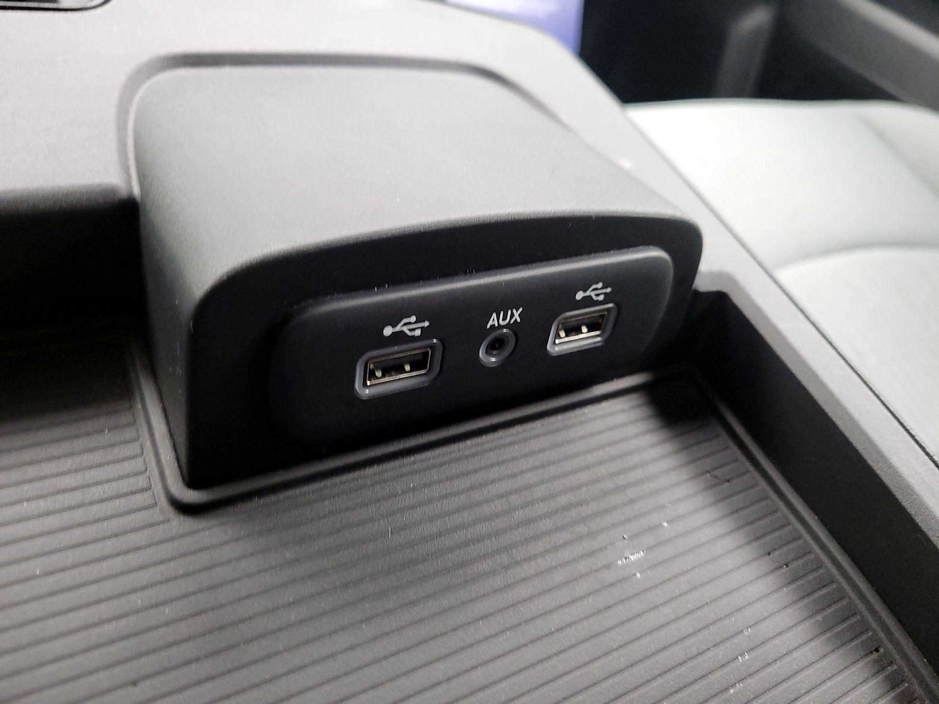 Thumbnail: 2023 RAM 1500 Classic - 19