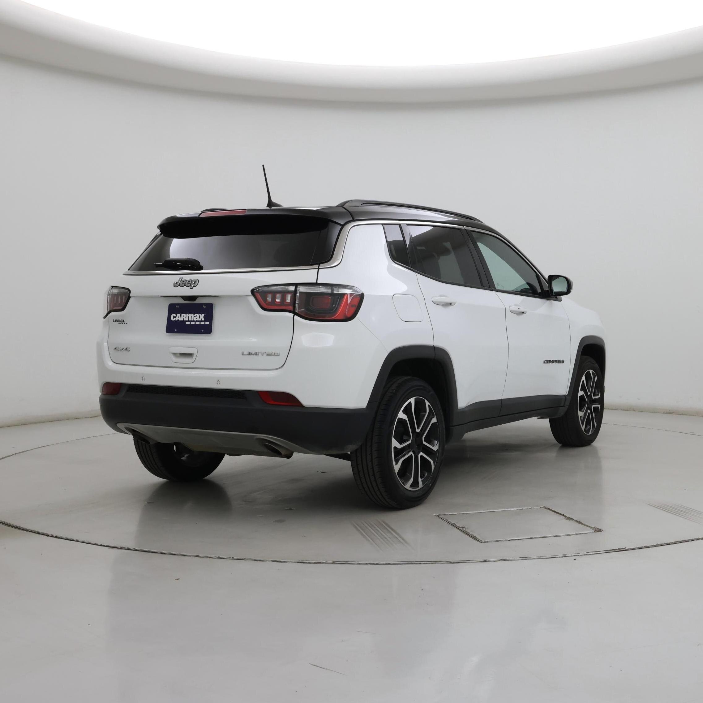 Thumbnail: 2023 Jeep Compass - 8
