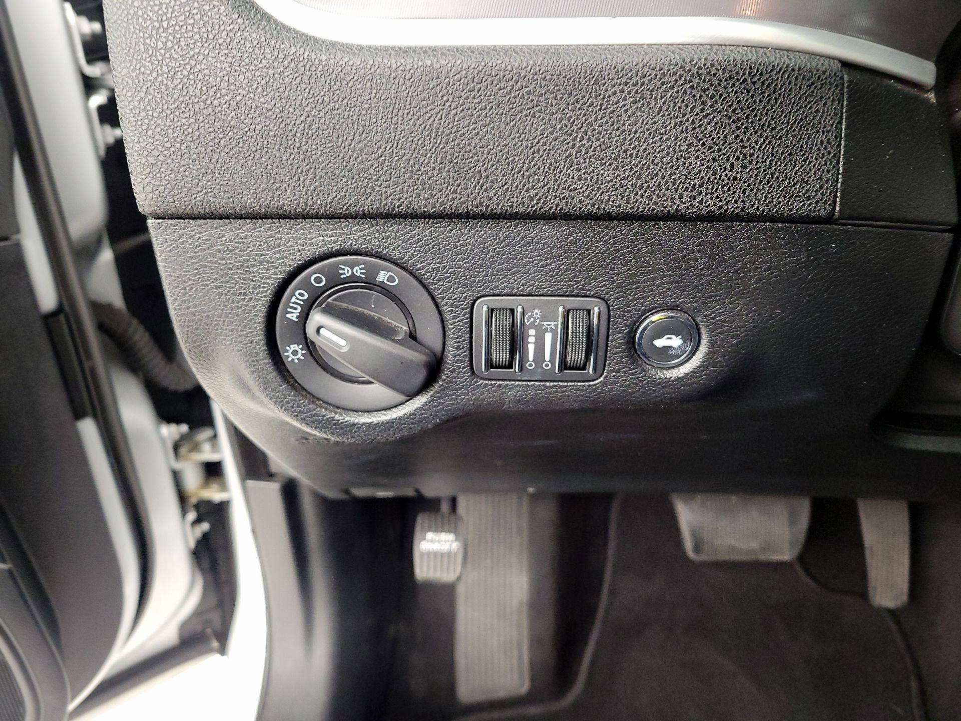 Thumbnail: 2022 Dodge Charger - 13