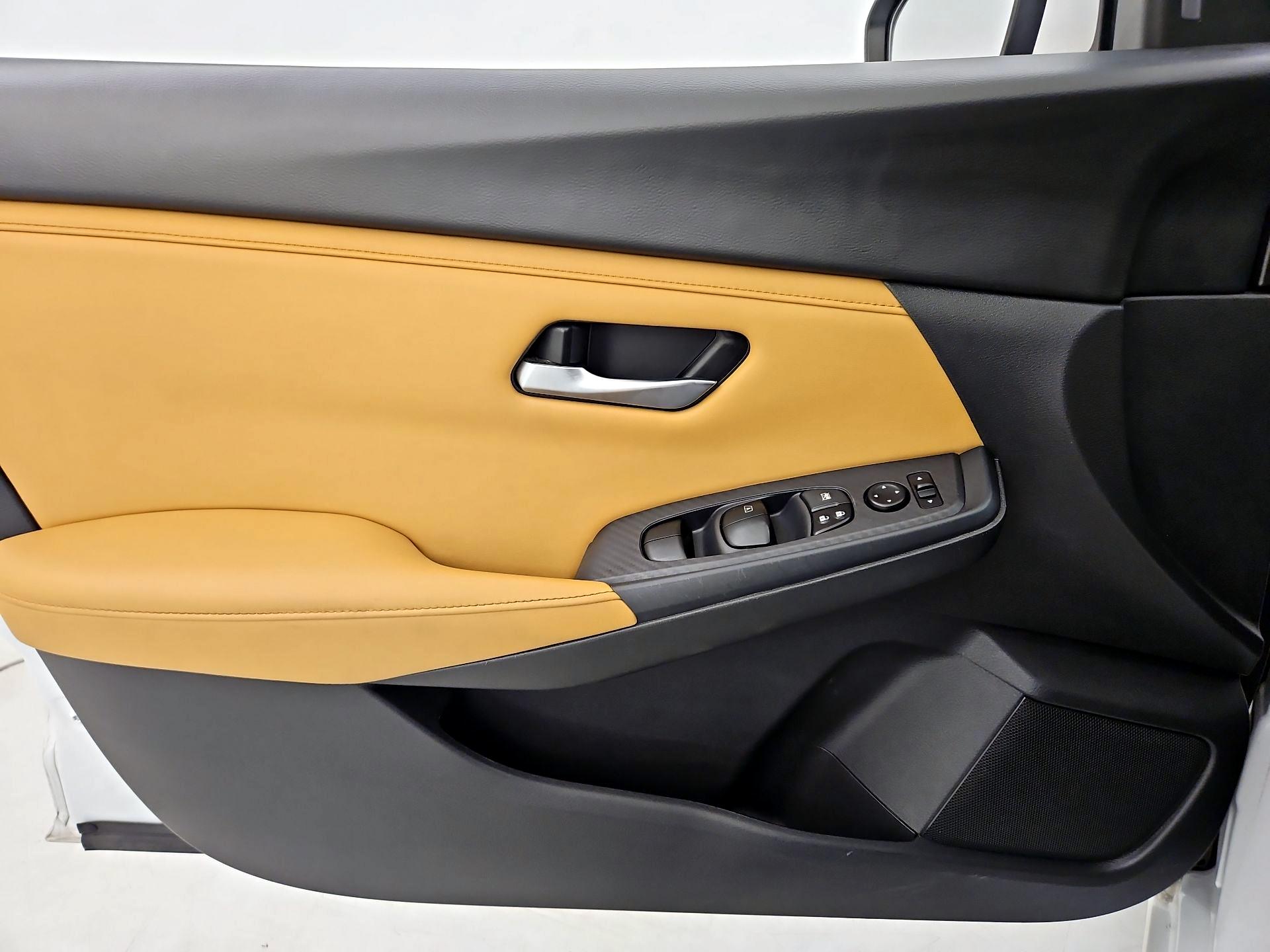 Thumbnail: 2023 Nissan Sentra - 12