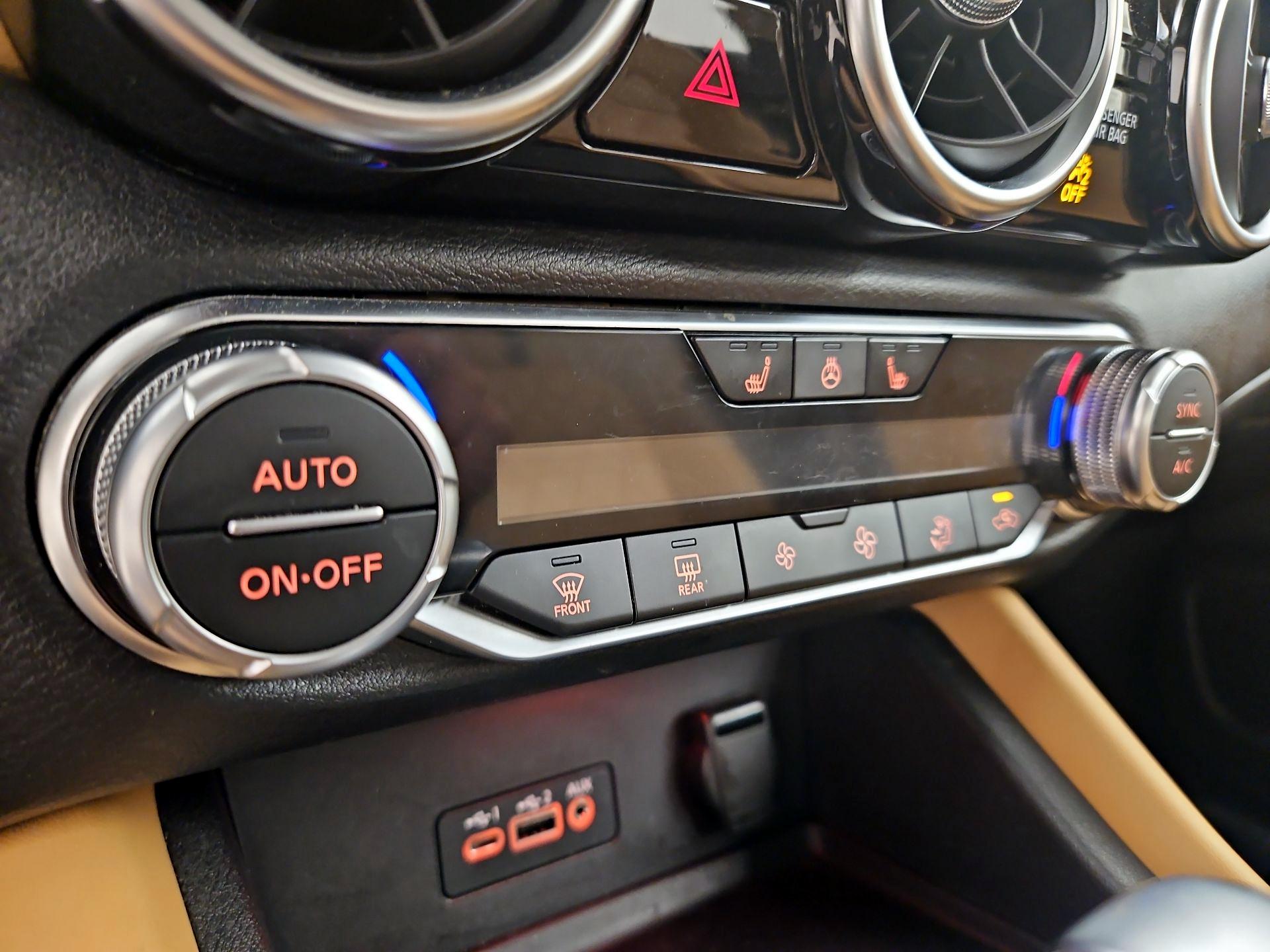 Thumbnail: 2023 Nissan Sentra - 16