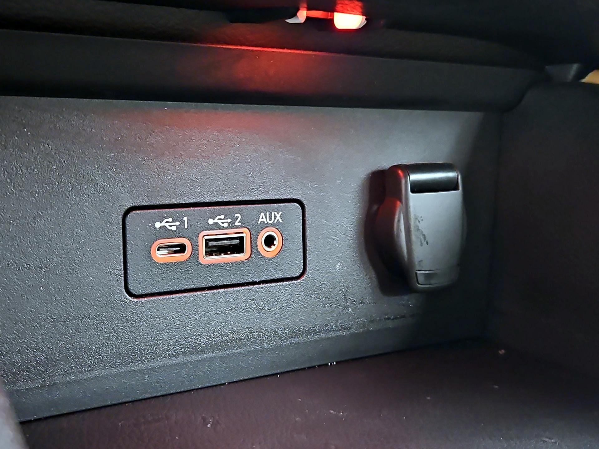 Thumbnail: 2023 Nissan Sentra - 18