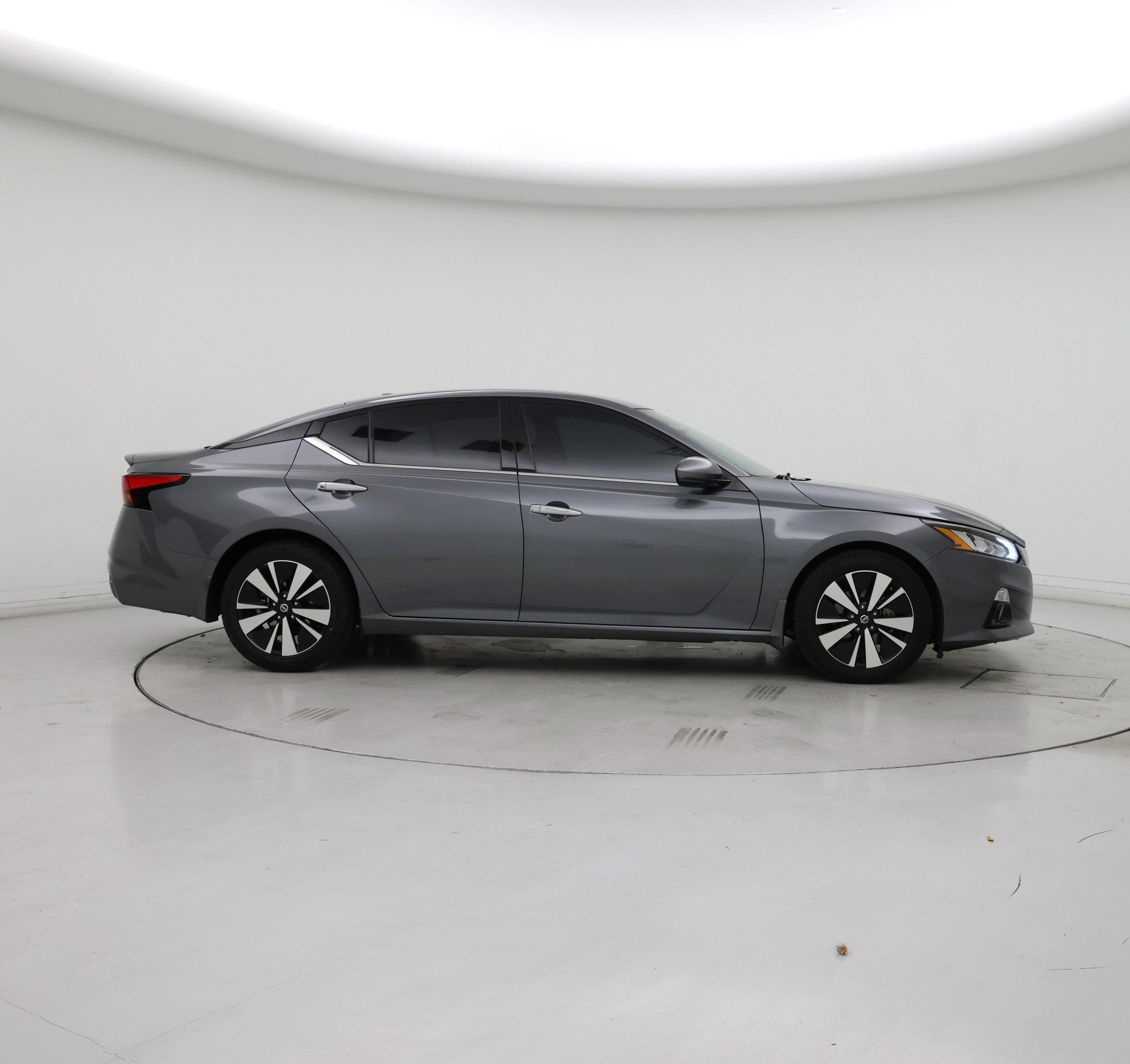 Thumbnail: 2019 Nissan Altima - 7