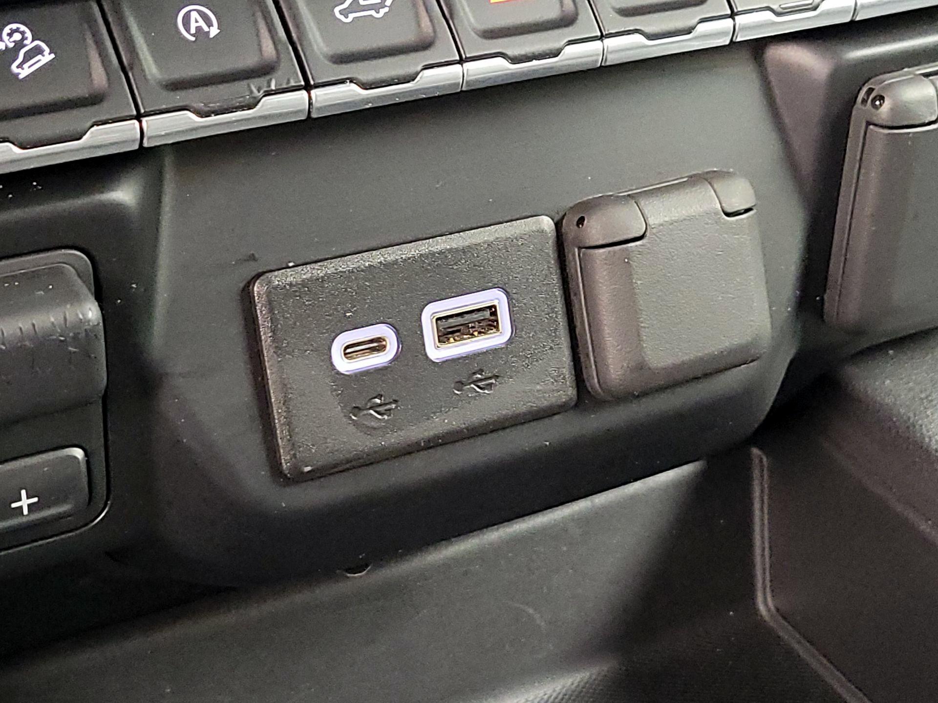 Thumbnail: 2019 Chevrolet Silverado 1500 - 18