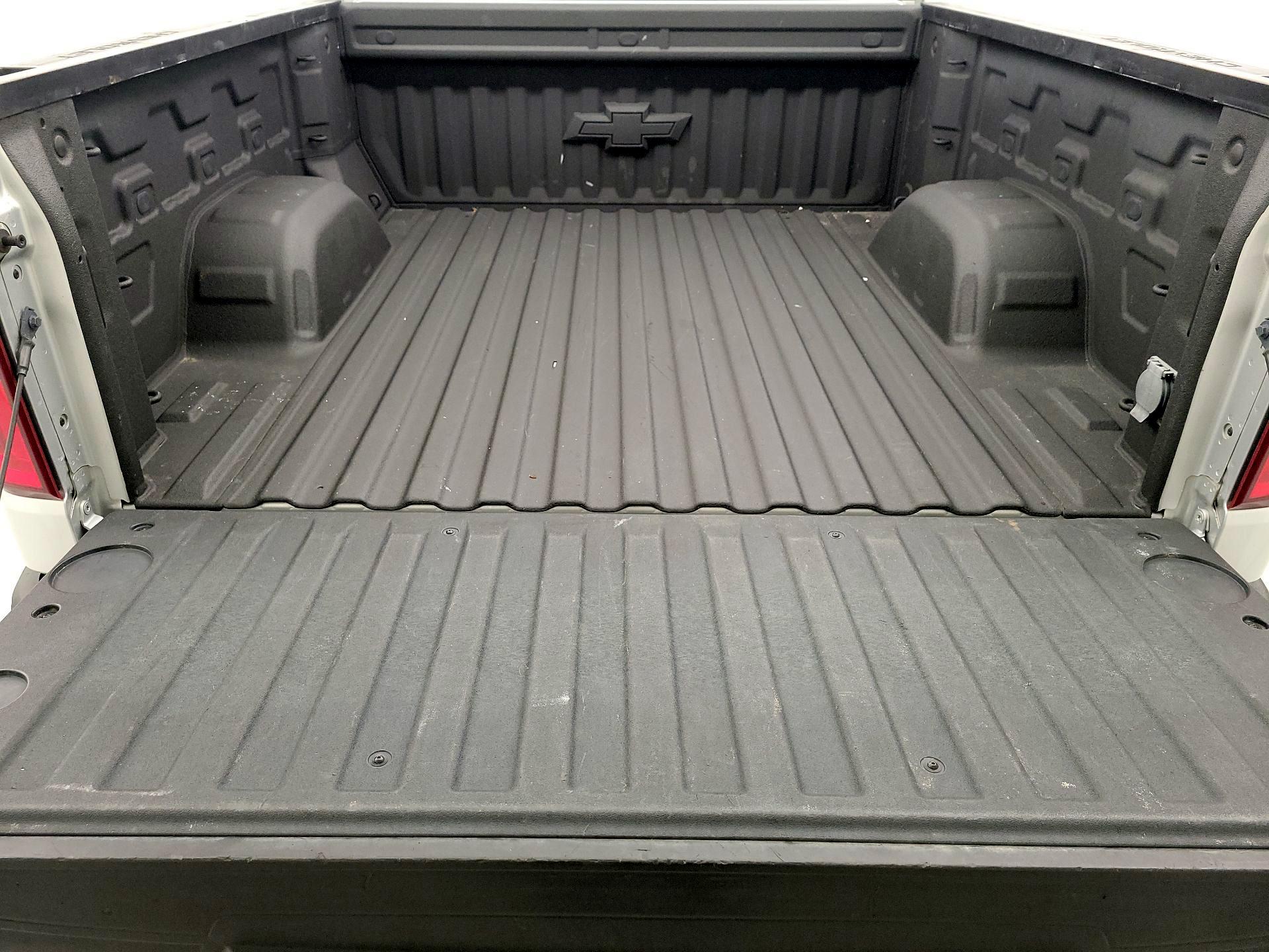 Thumbnail: 2019 Chevrolet Silverado 1500 - 20