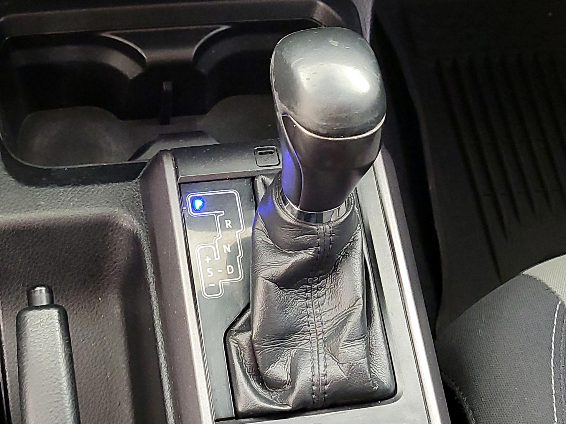 Thumbnail: 2020 Toyota Tacoma - 15