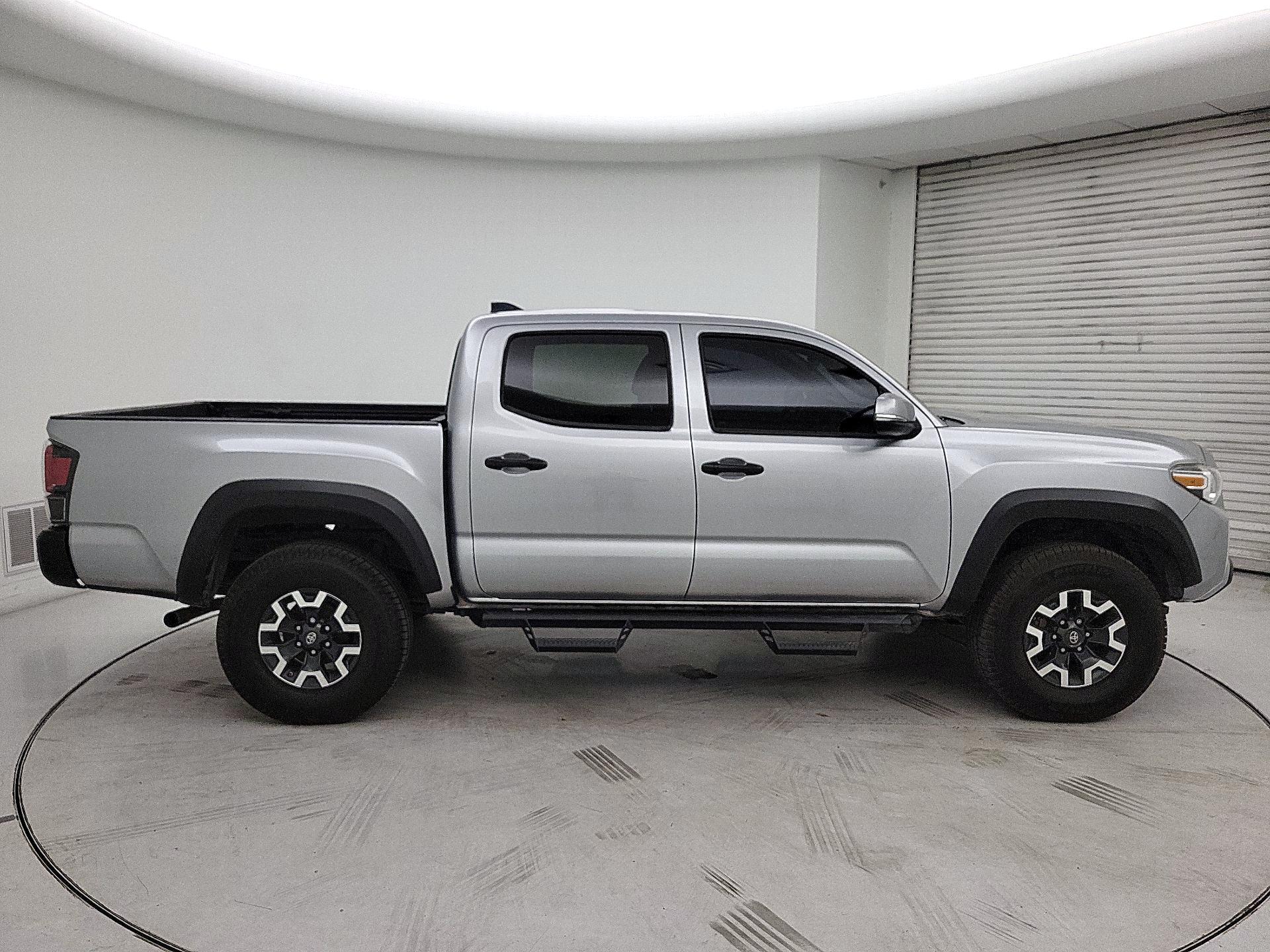 Thumbnail: 2020 Toyota Tacoma - 4