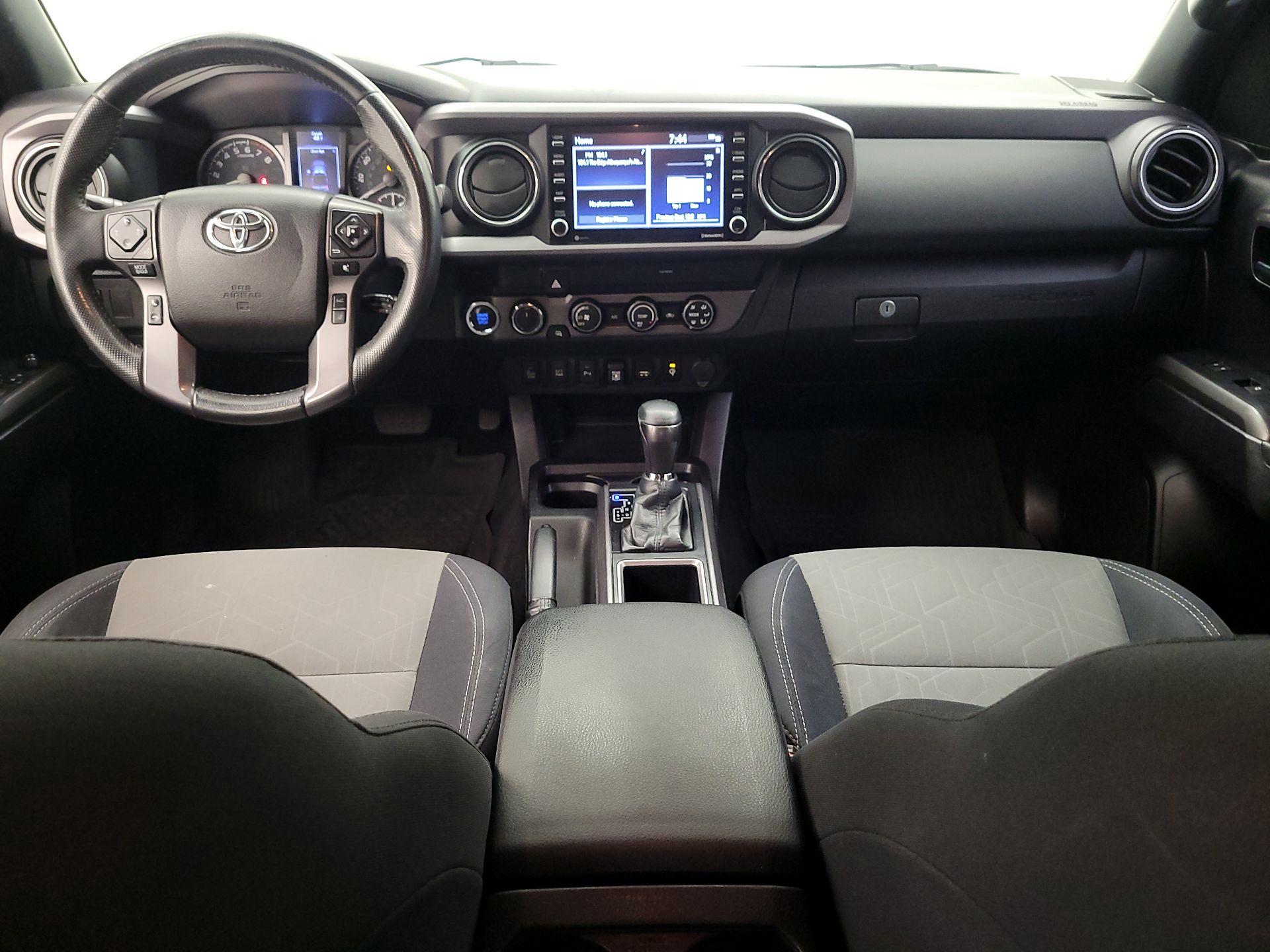 Thumbnail: 2020 Toyota Tacoma - 8