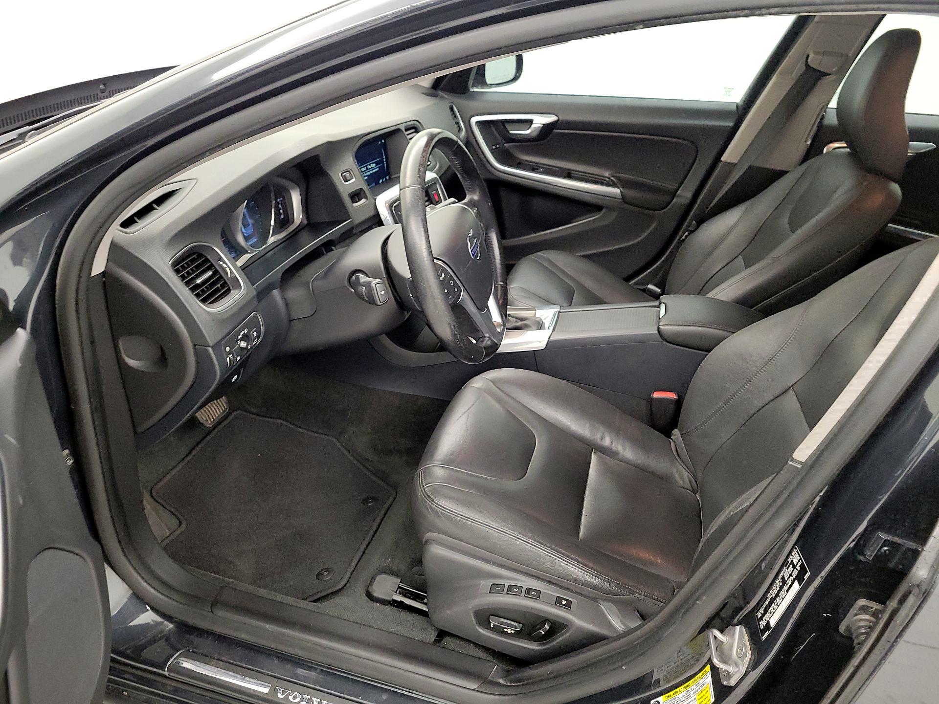 Thumbnail: 2016 Volvo S60 - 11