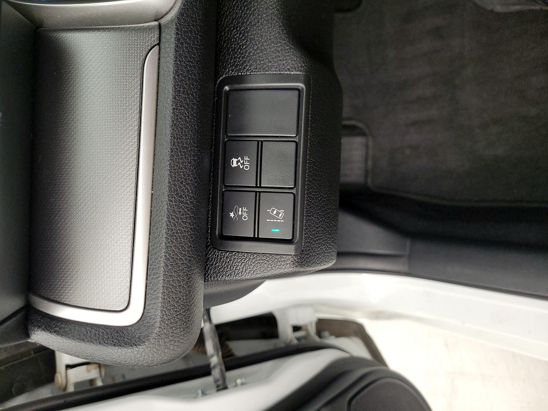 Thumbnail: 2016 Honda Civic - 13