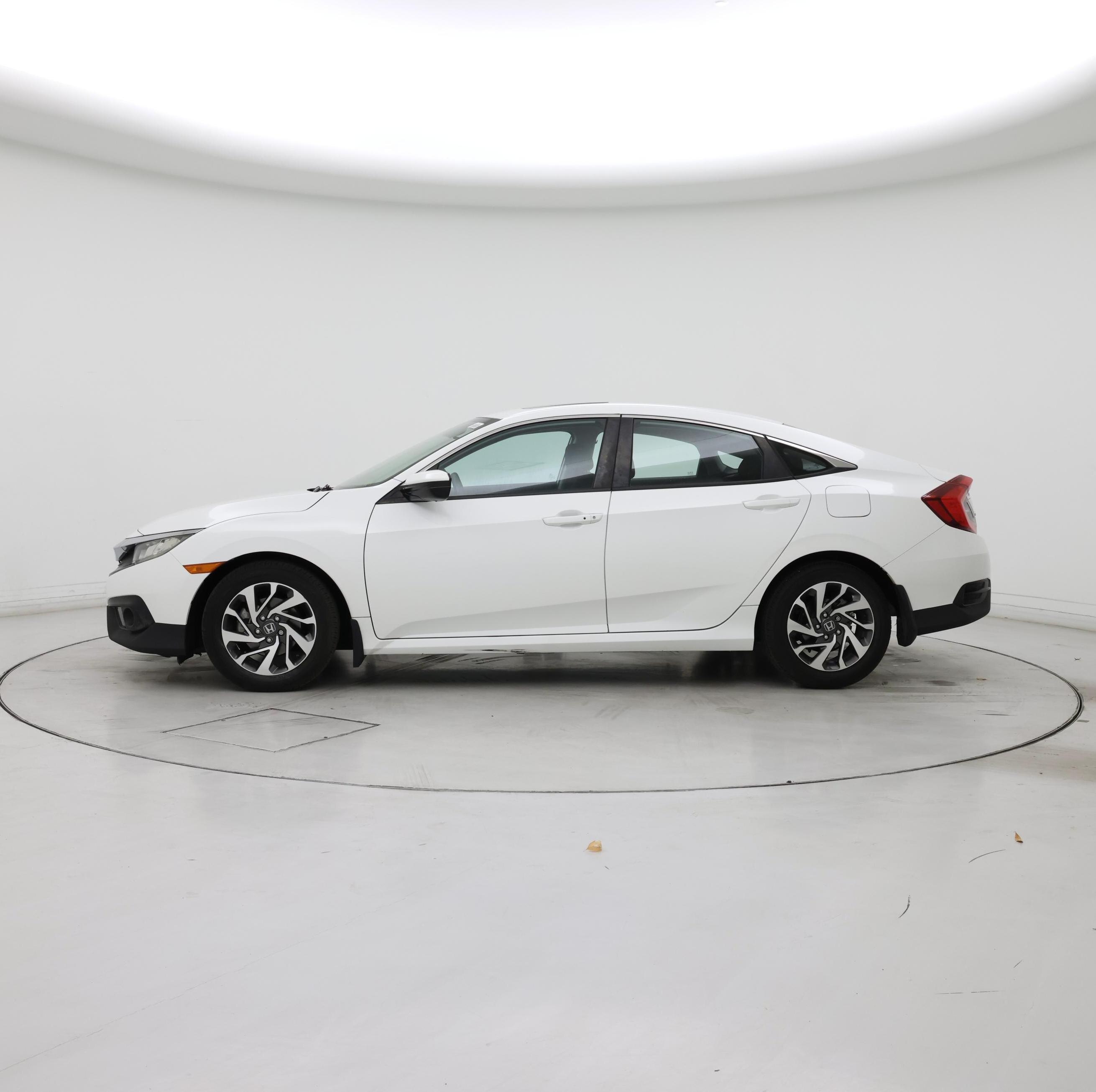 Thumbnail: 2016 Honda Civic - 3