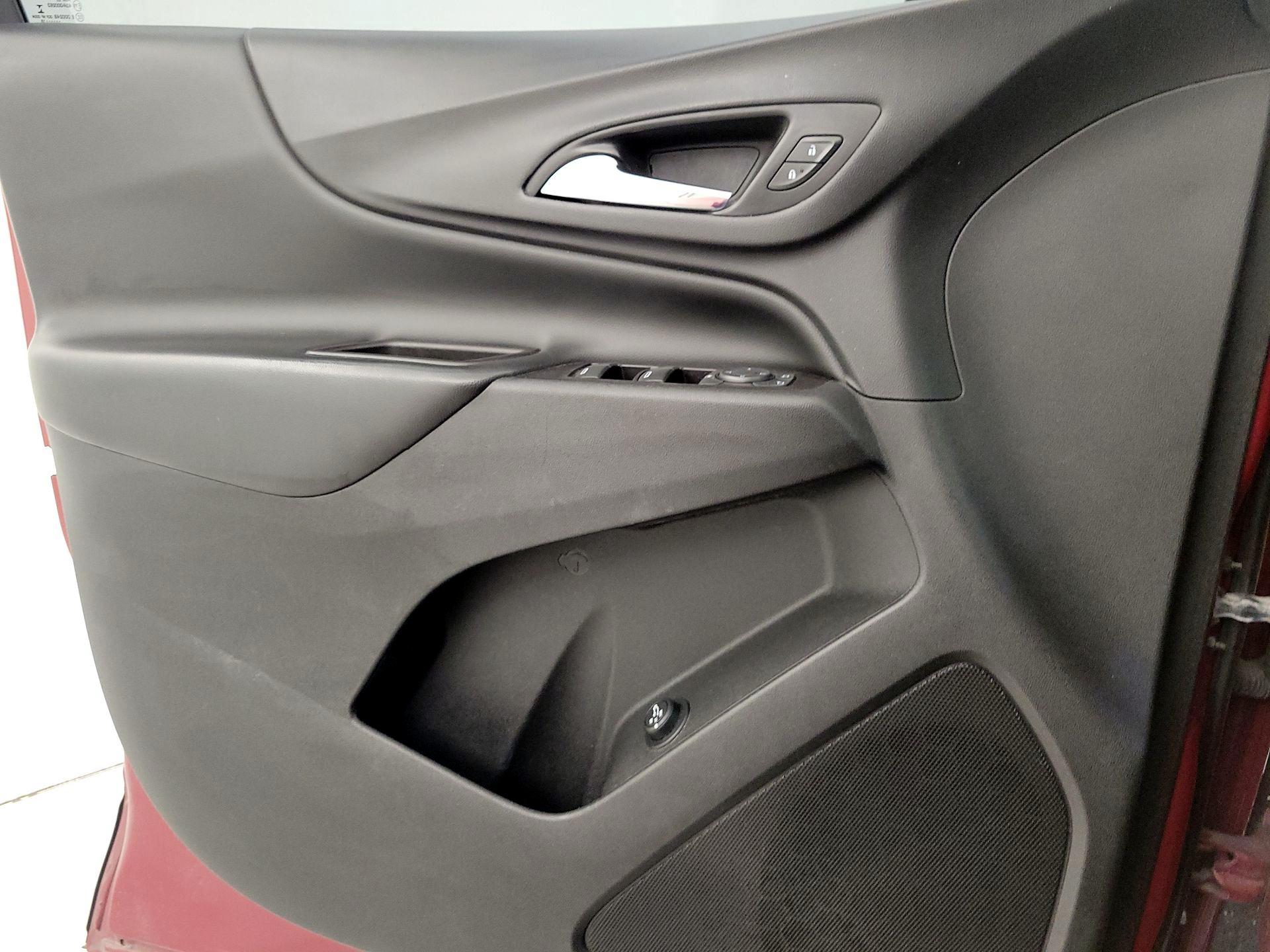 Thumbnail: 2018 Chevrolet Equinox - 12