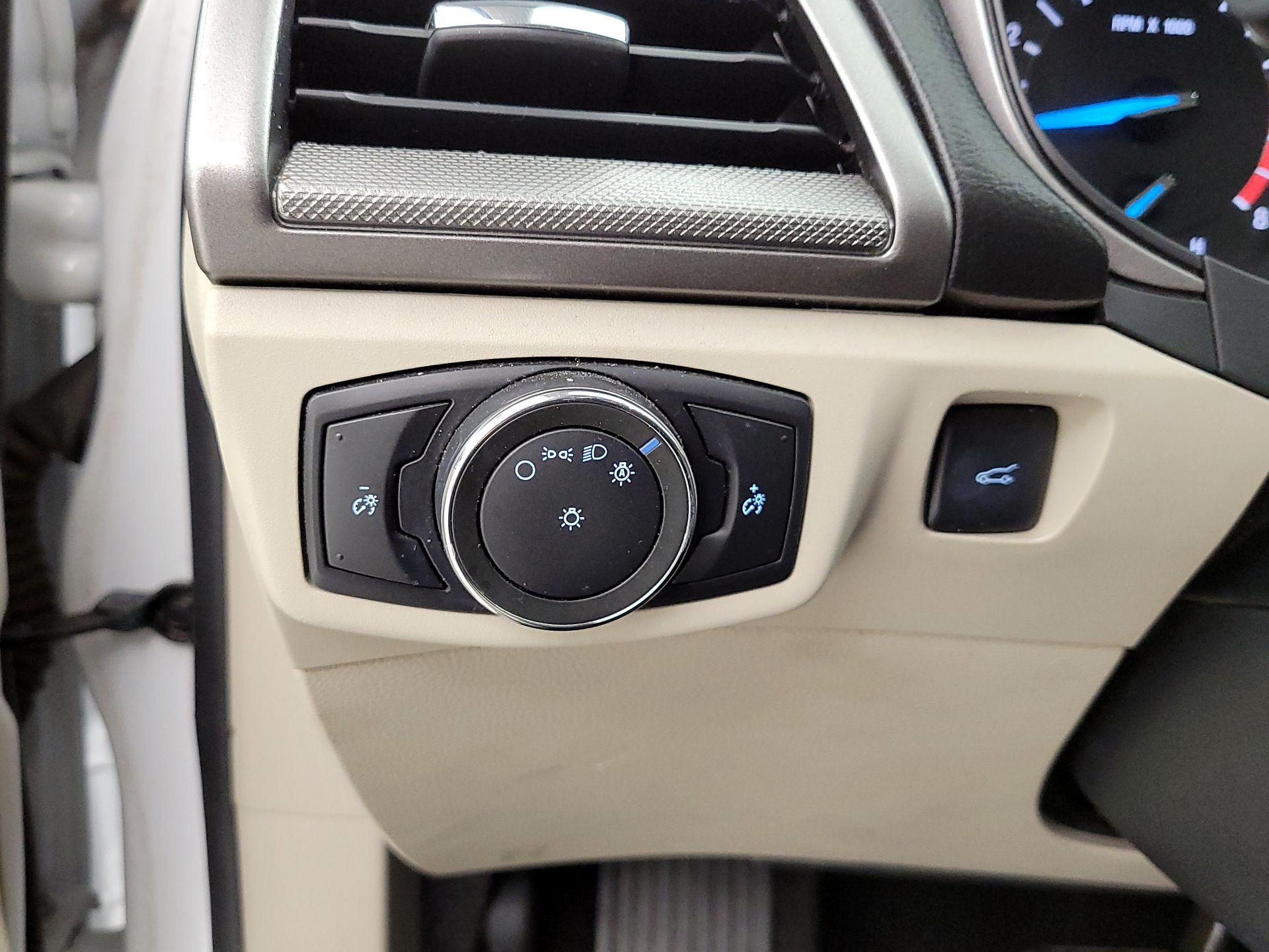 Thumbnail: 2017 Ford Fusion - 13