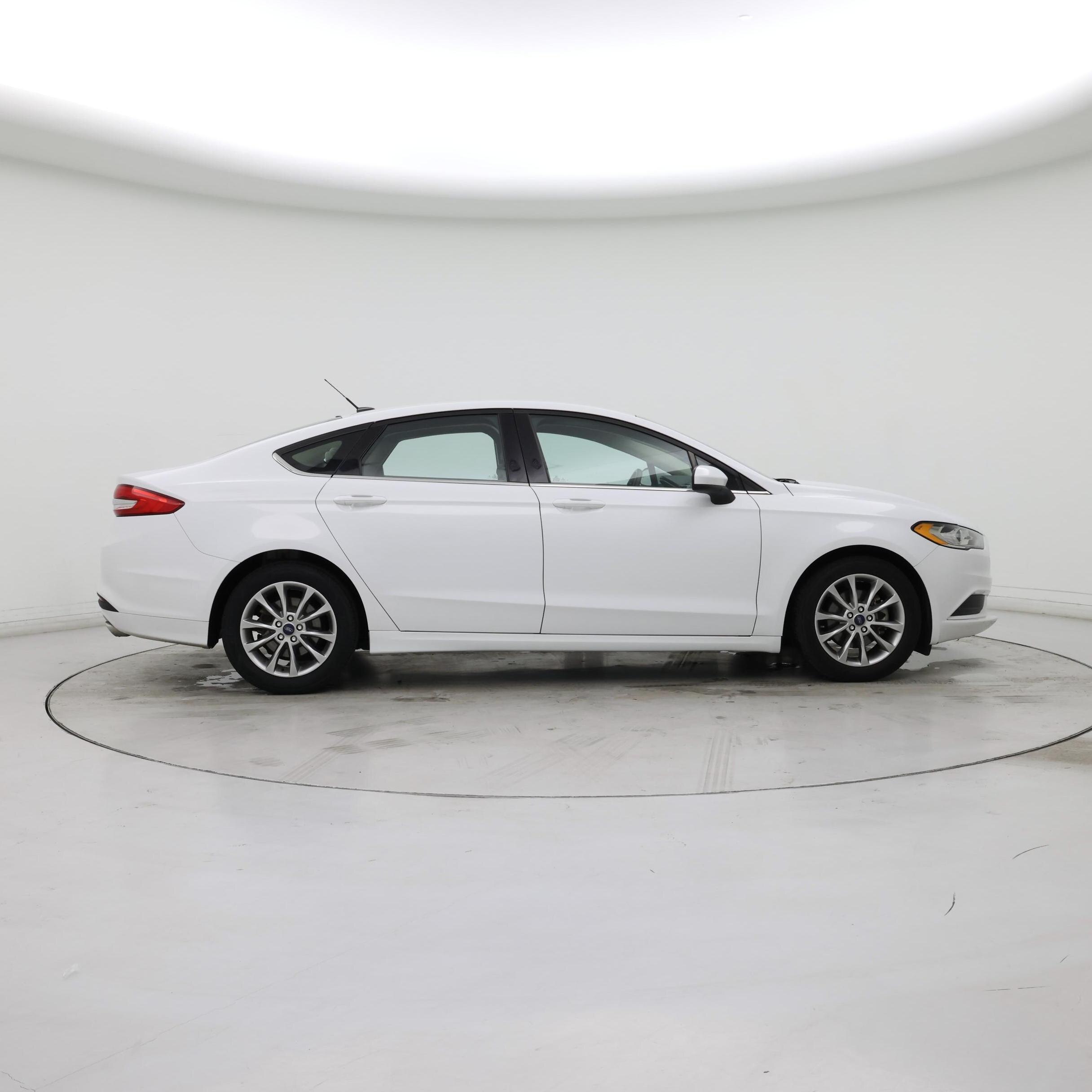 Thumbnail: 2017 Ford Fusion - 7