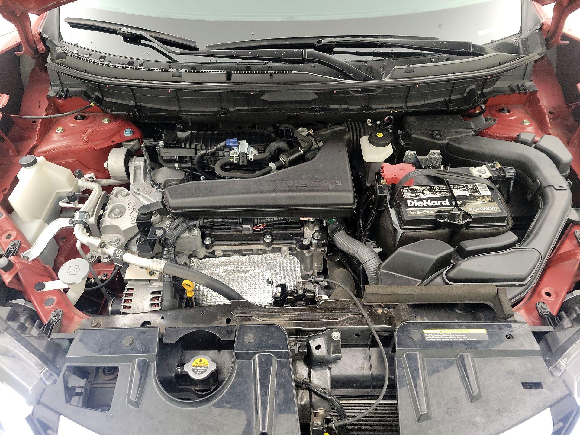 Thumbnail: 2018 Nissan Rogue - 17