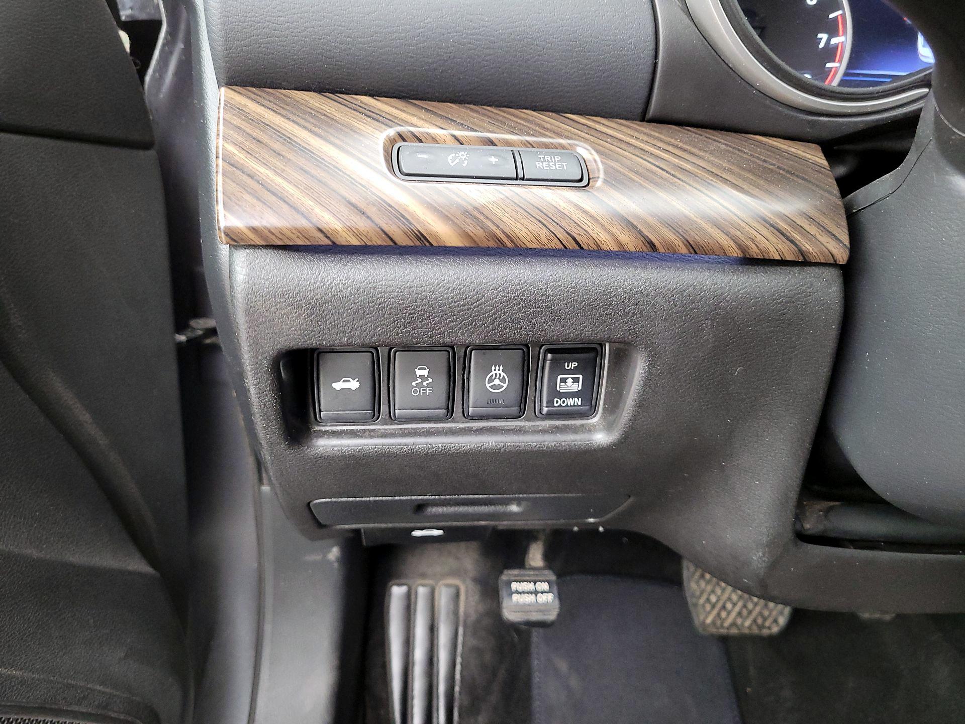 Thumbnail: 2018 Nissan Maxima - 13