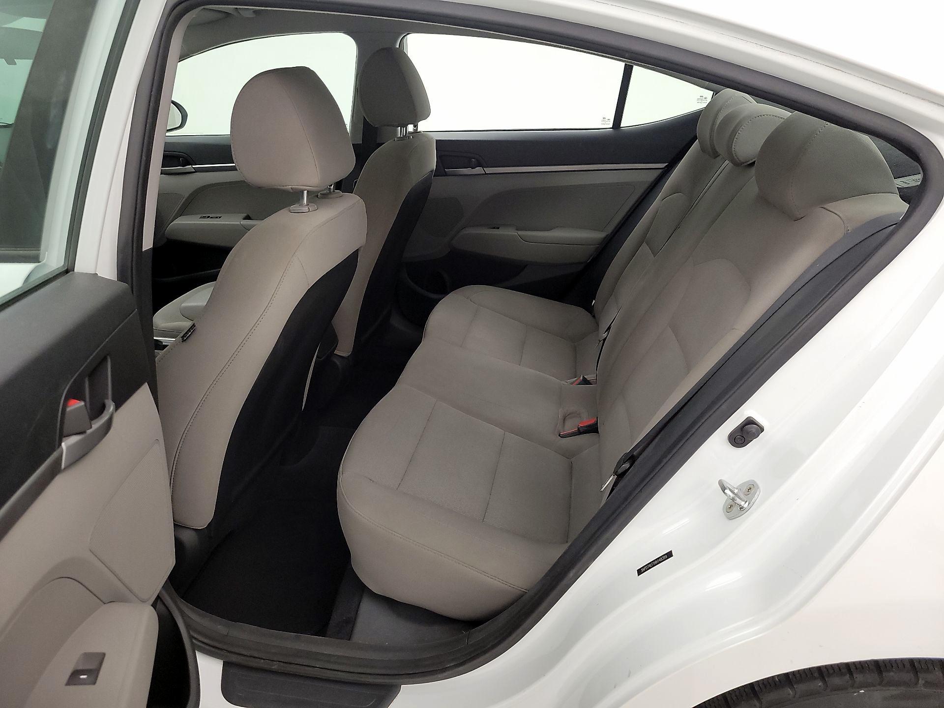 Thumbnail: 2017 Hyundai Elantra - 18