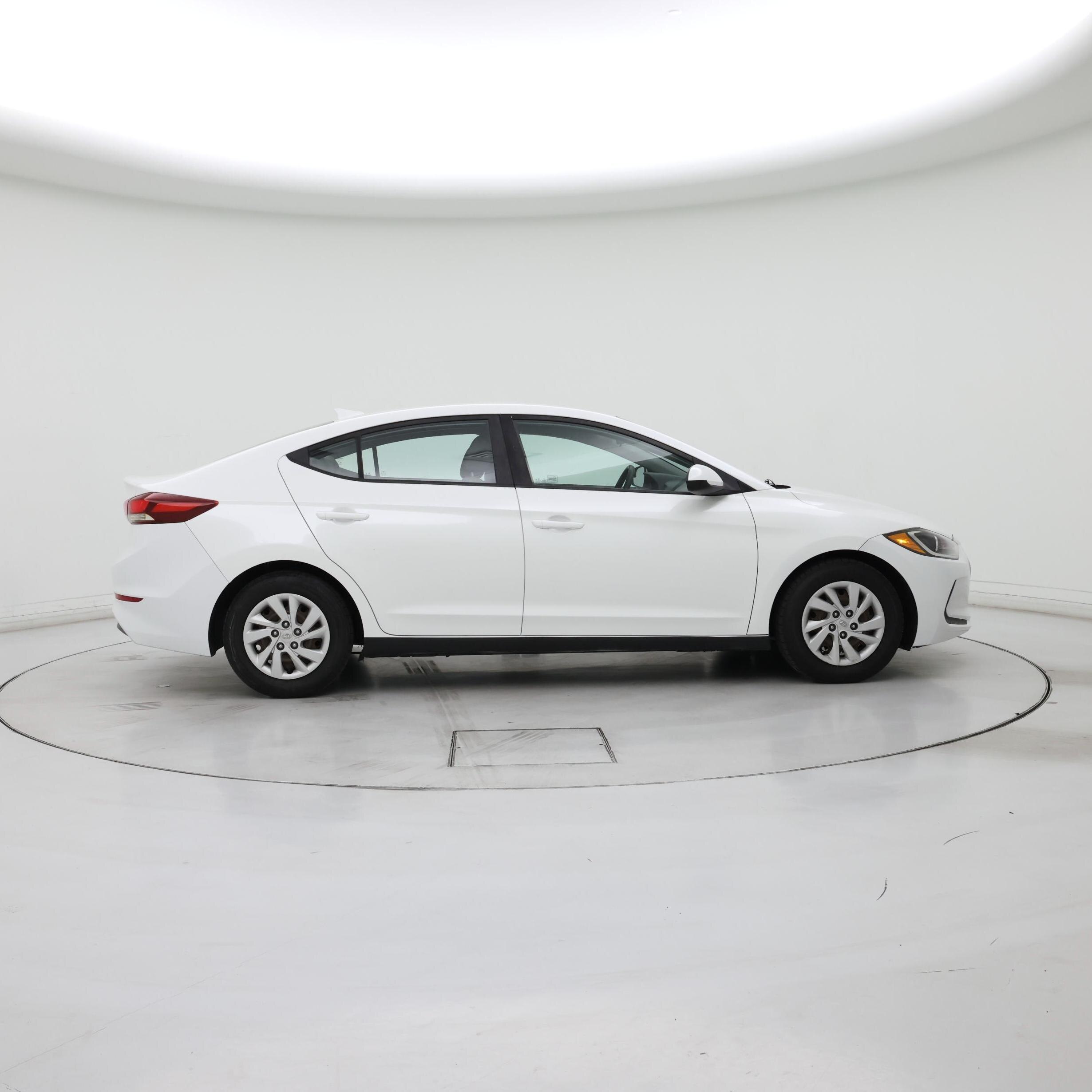 Thumbnail: 2017 Hyundai Elantra - 7