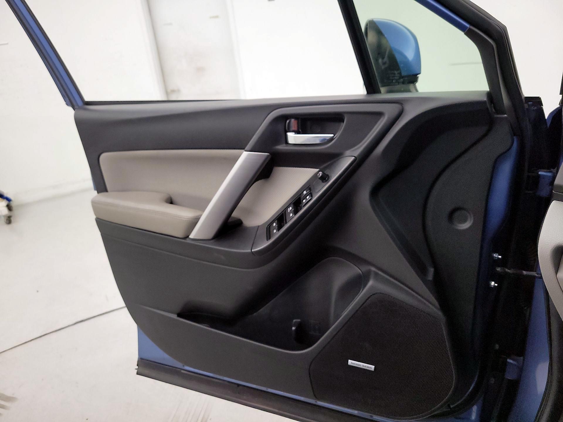 Thumbnail: 2015 Subaru Forester - 12