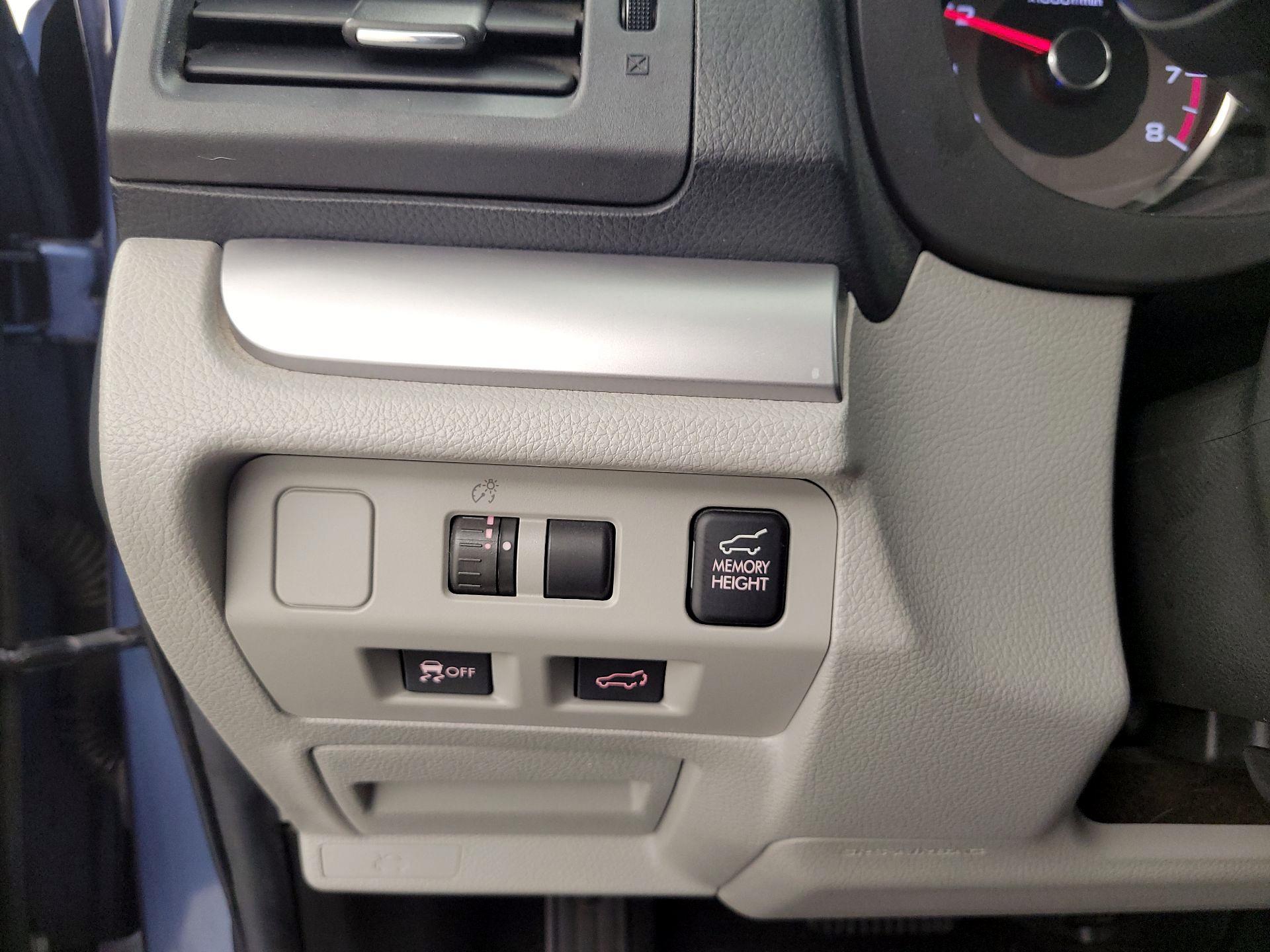 Thumbnail: 2015 Subaru Forester - 13