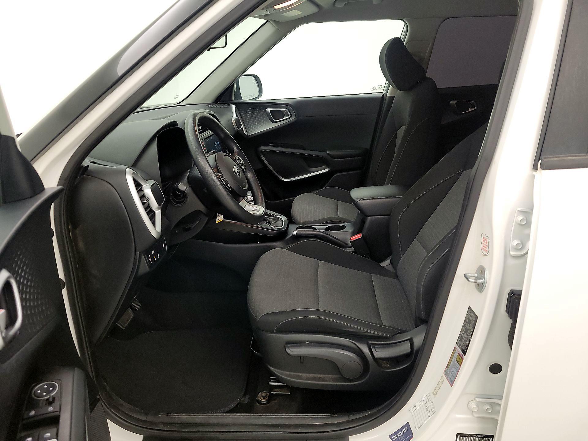 Thumbnail: 2020 Kia Soul - 11