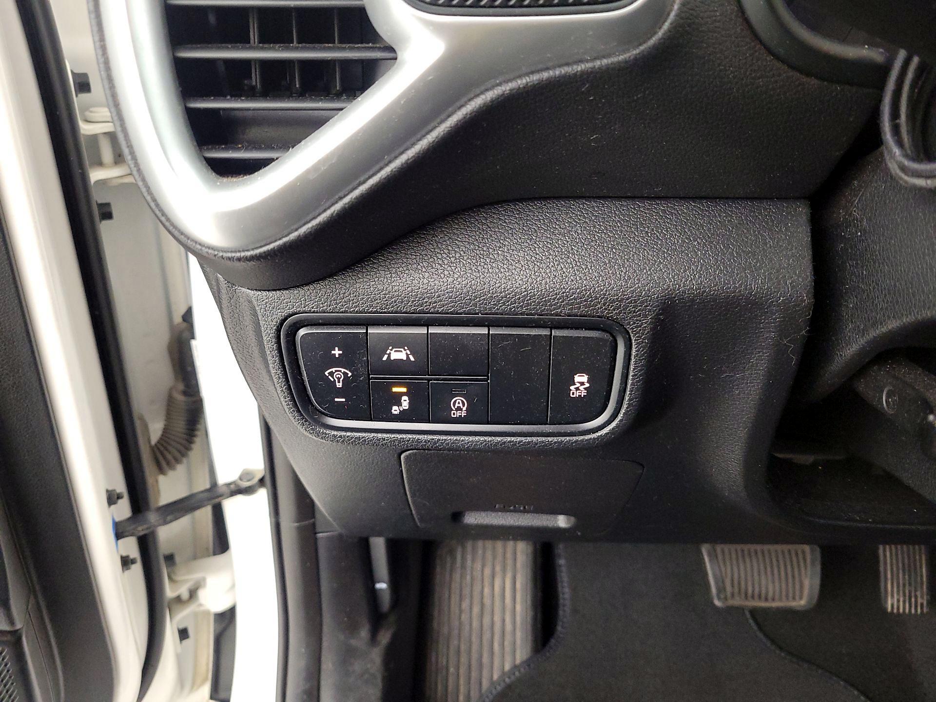 Thumbnail: 2020 Kia Soul - 12