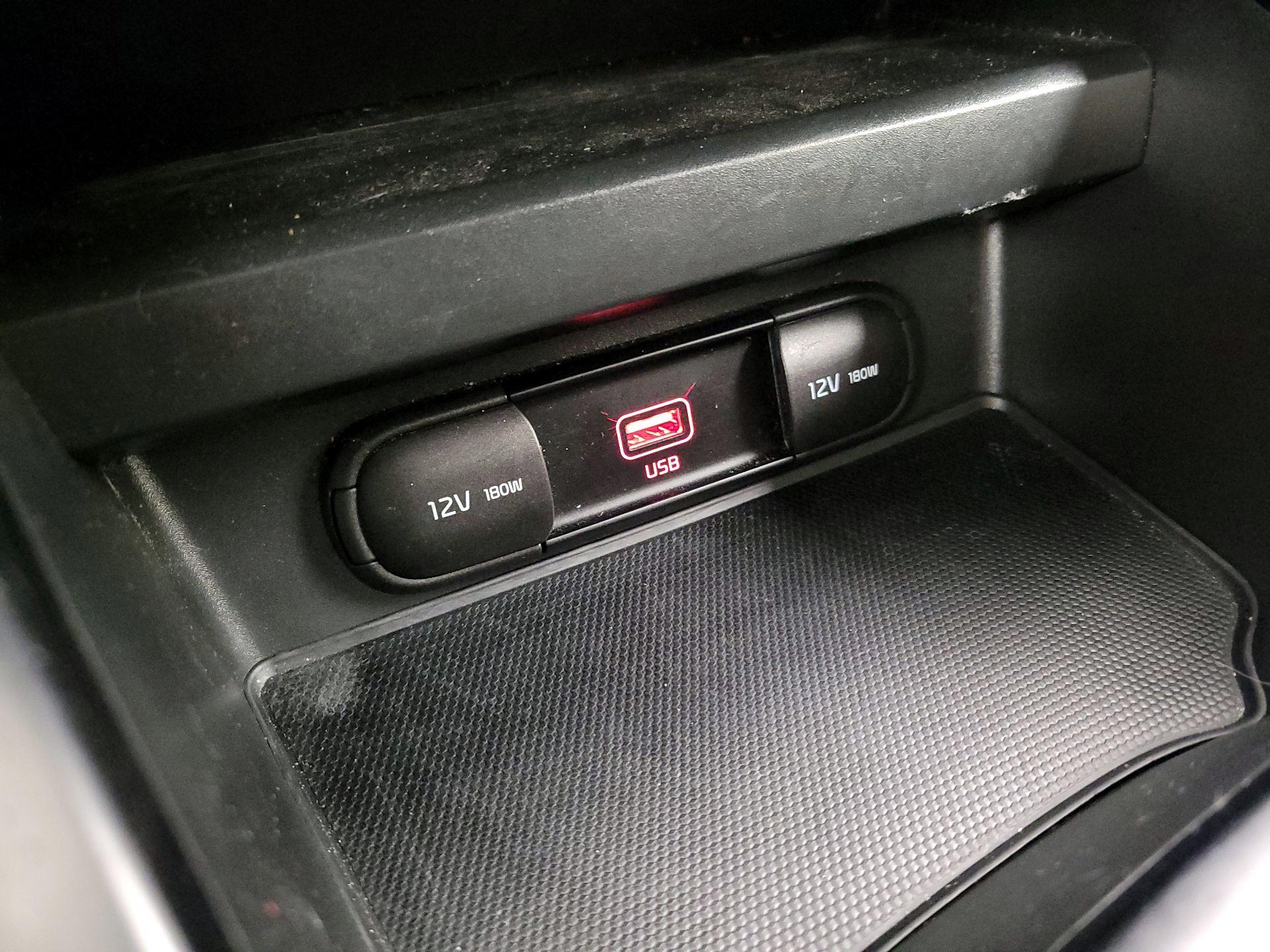 Thumbnail: 2020 Kia Soul - 17