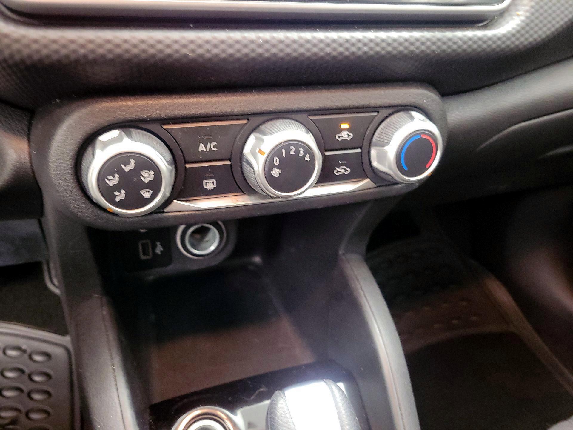 Thumbnail: 2022 Nissan Kicks - 14