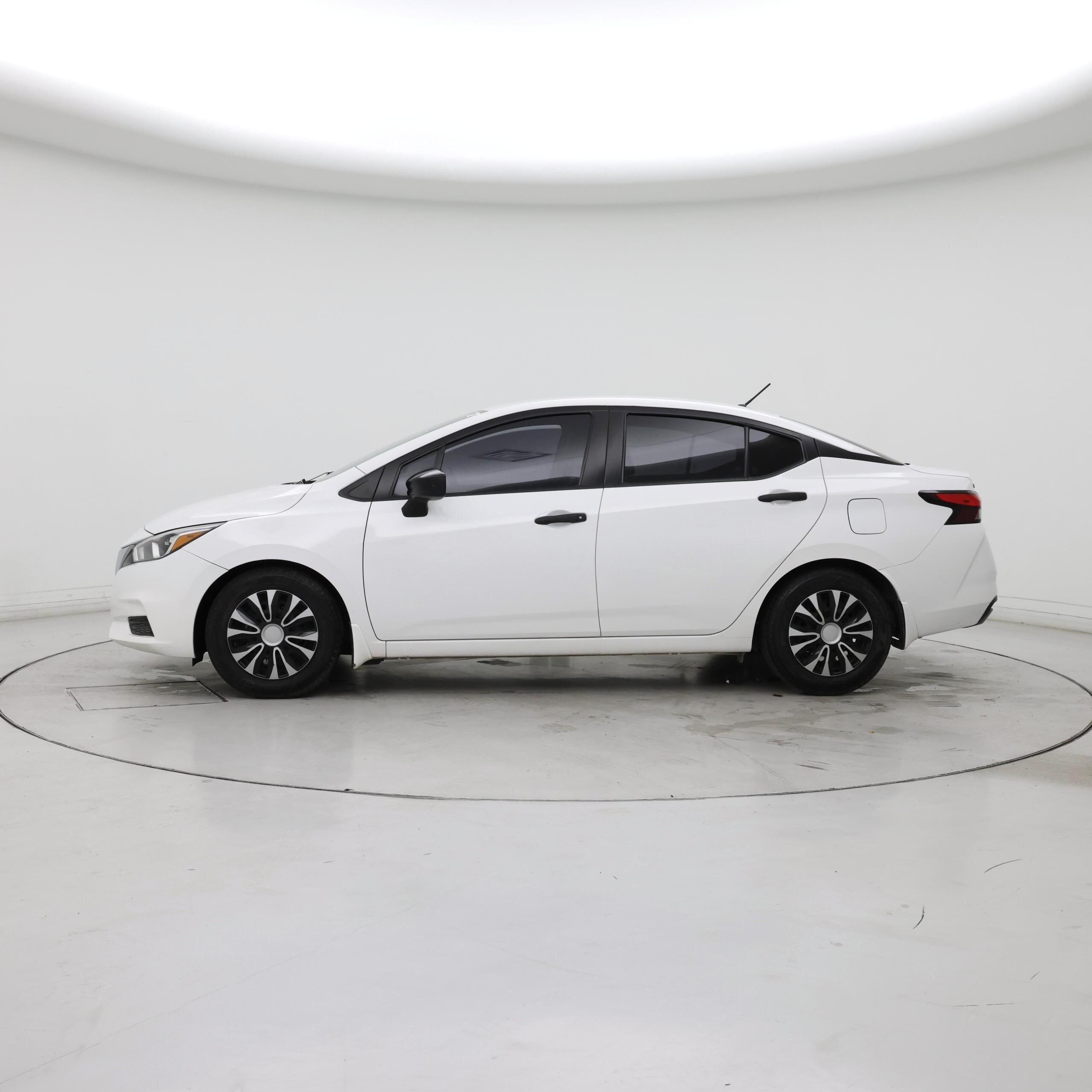 Thumbnail: 2020 Nissan Versa - 3