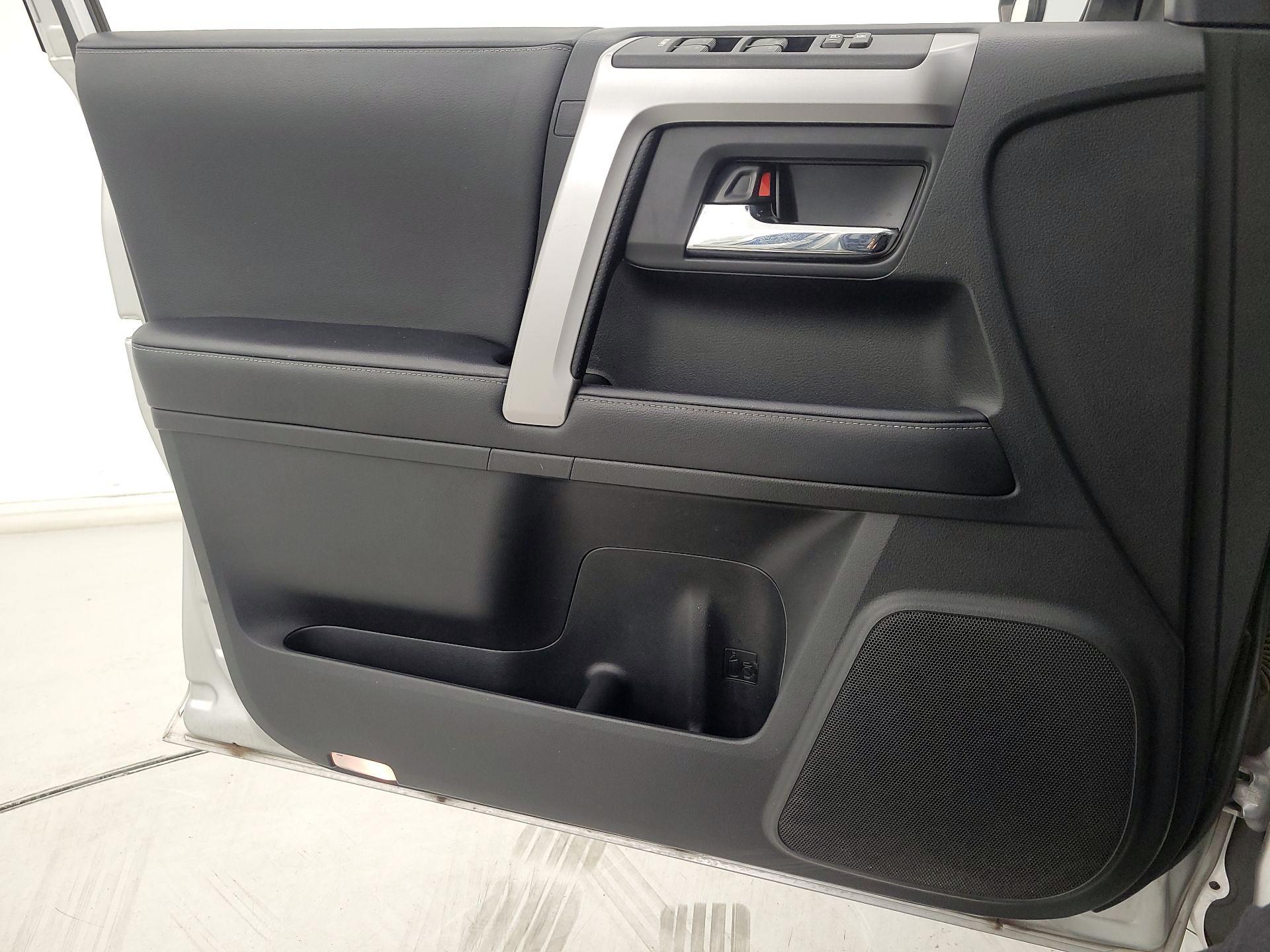 Thumbnail: 2022 Toyota 4Runner - 12