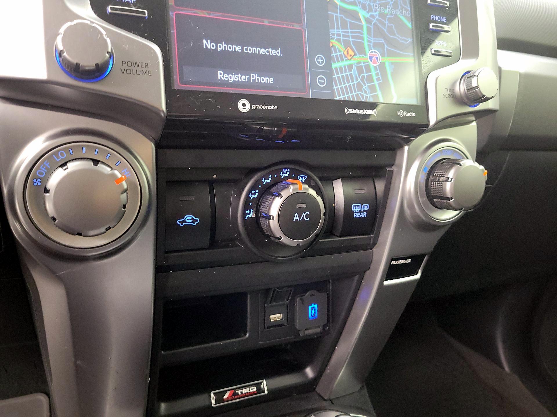 Thumbnail: 2022 Toyota 4Runner - 16