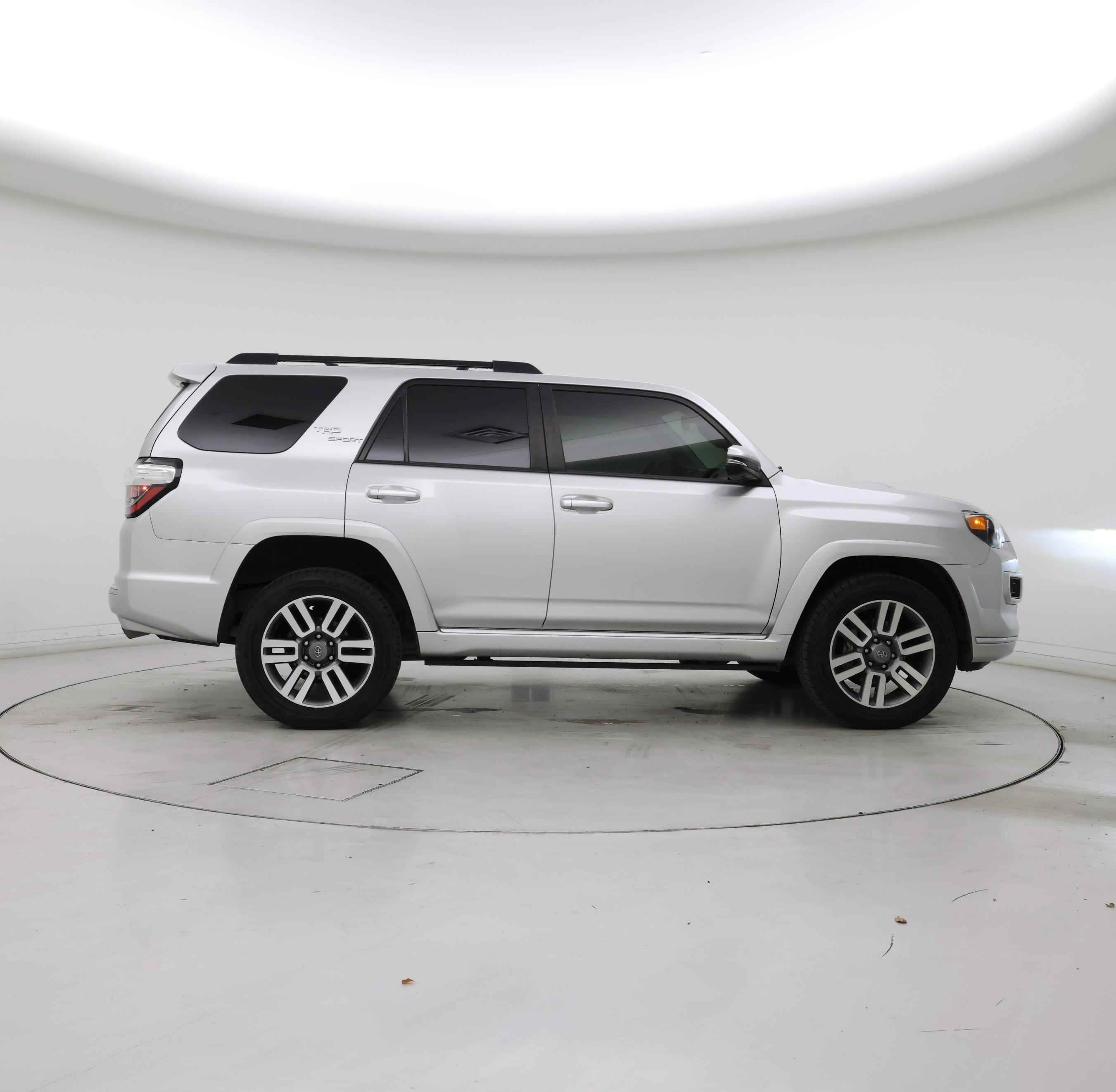 Thumbnail: 2022 Toyota 4Runner - 7