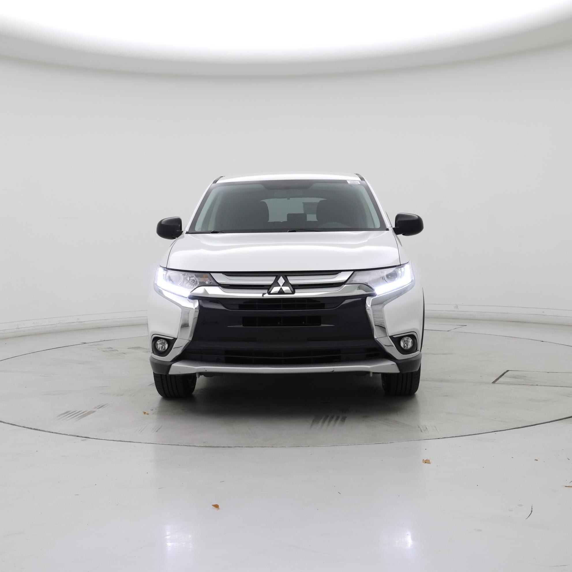 Thumbnail: 2018 Mitsubishi Outlander - 5