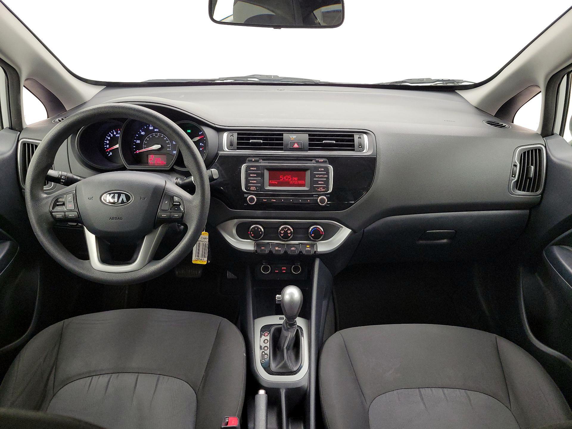 Thumbnail: 2016 Kia Rio - 9