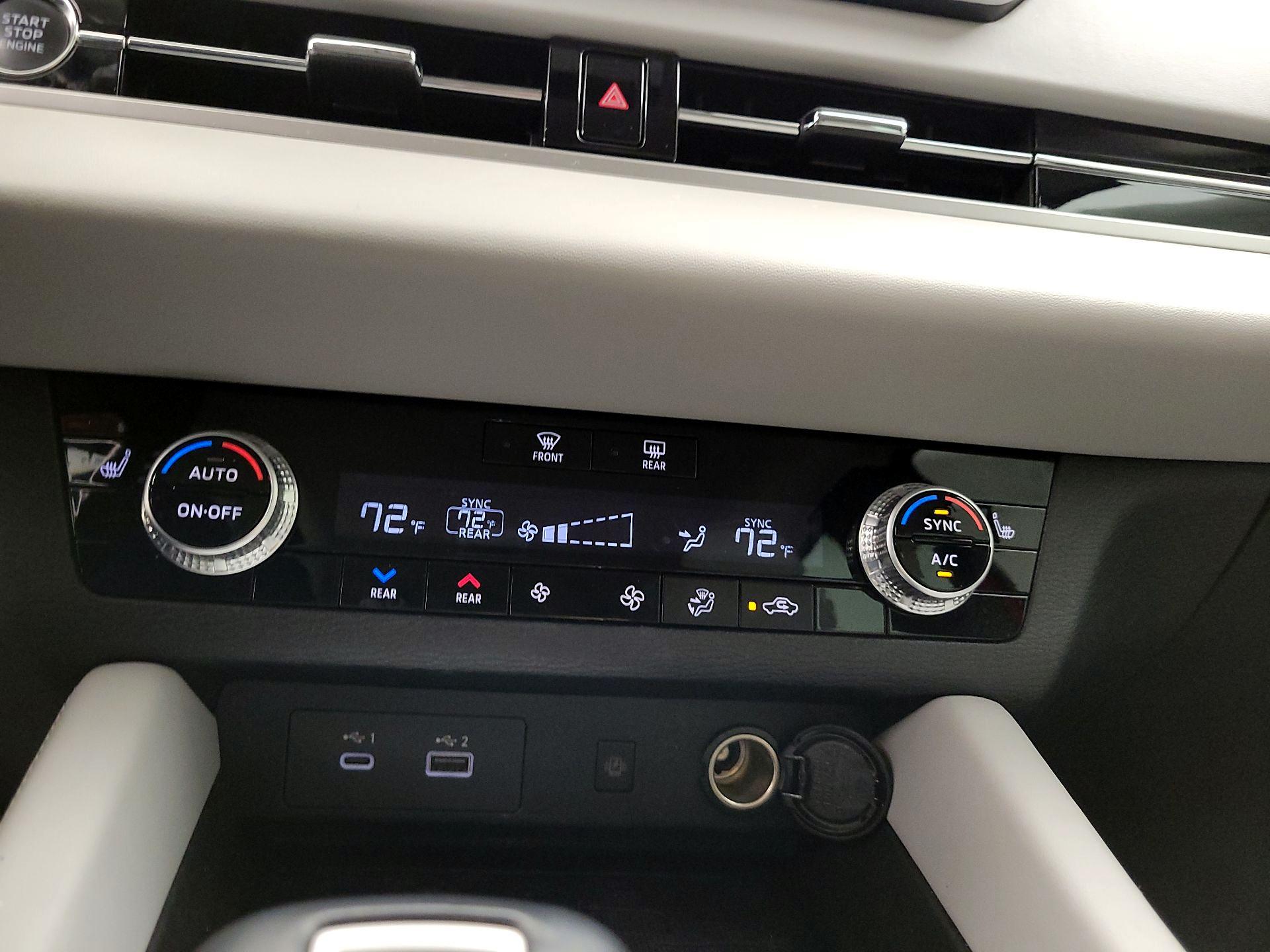 Thumbnail: 2022 Mitsubishi Outlander - 17