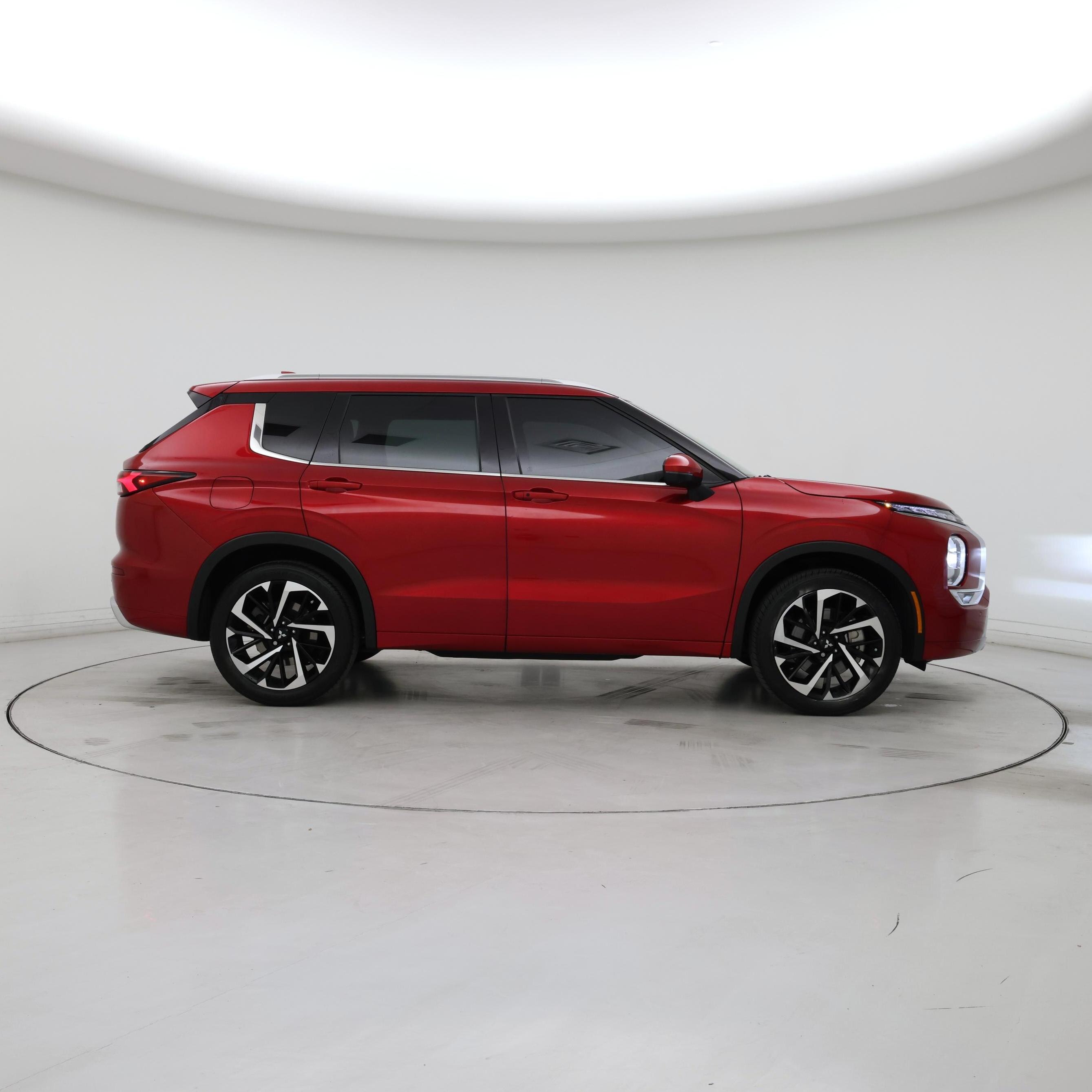 Thumbnail: 2022 Mitsubishi Outlander - 7