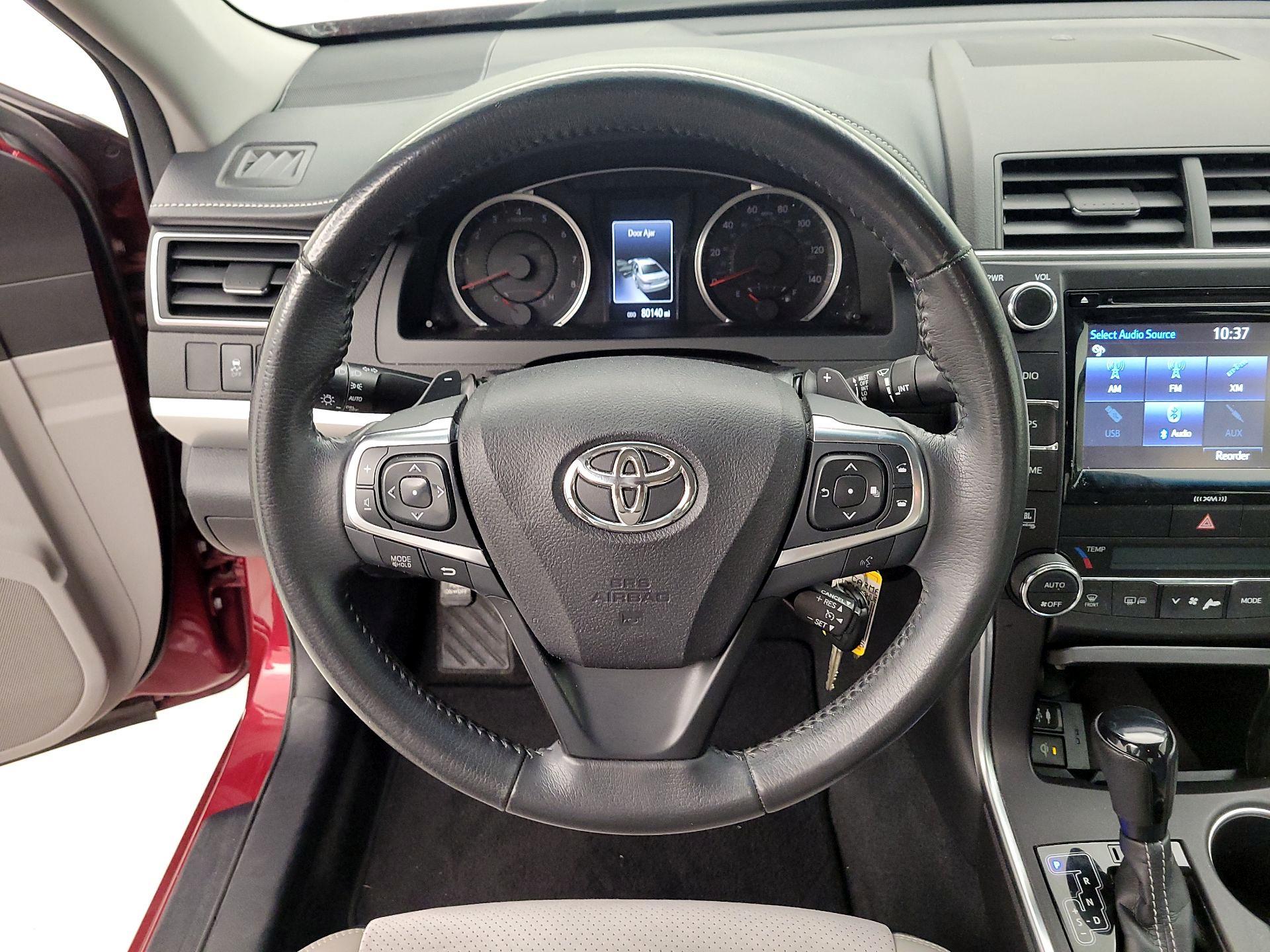 Thumbnail: 2017 Toyota Camry - 10