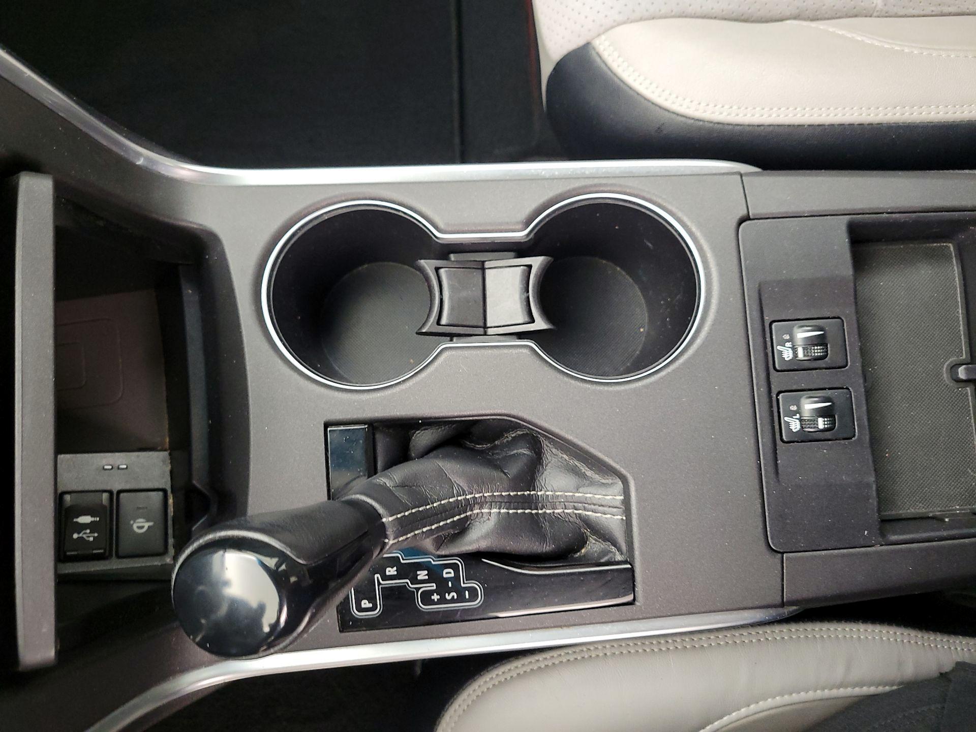 Thumbnail: 2017 Toyota Camry - 17