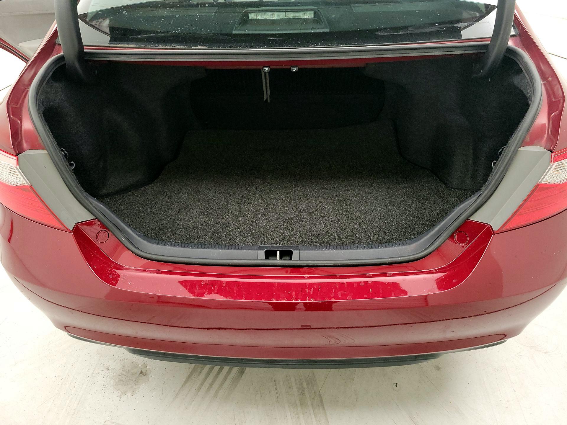 Thumbnail: 2017 Toyota Camry - 20