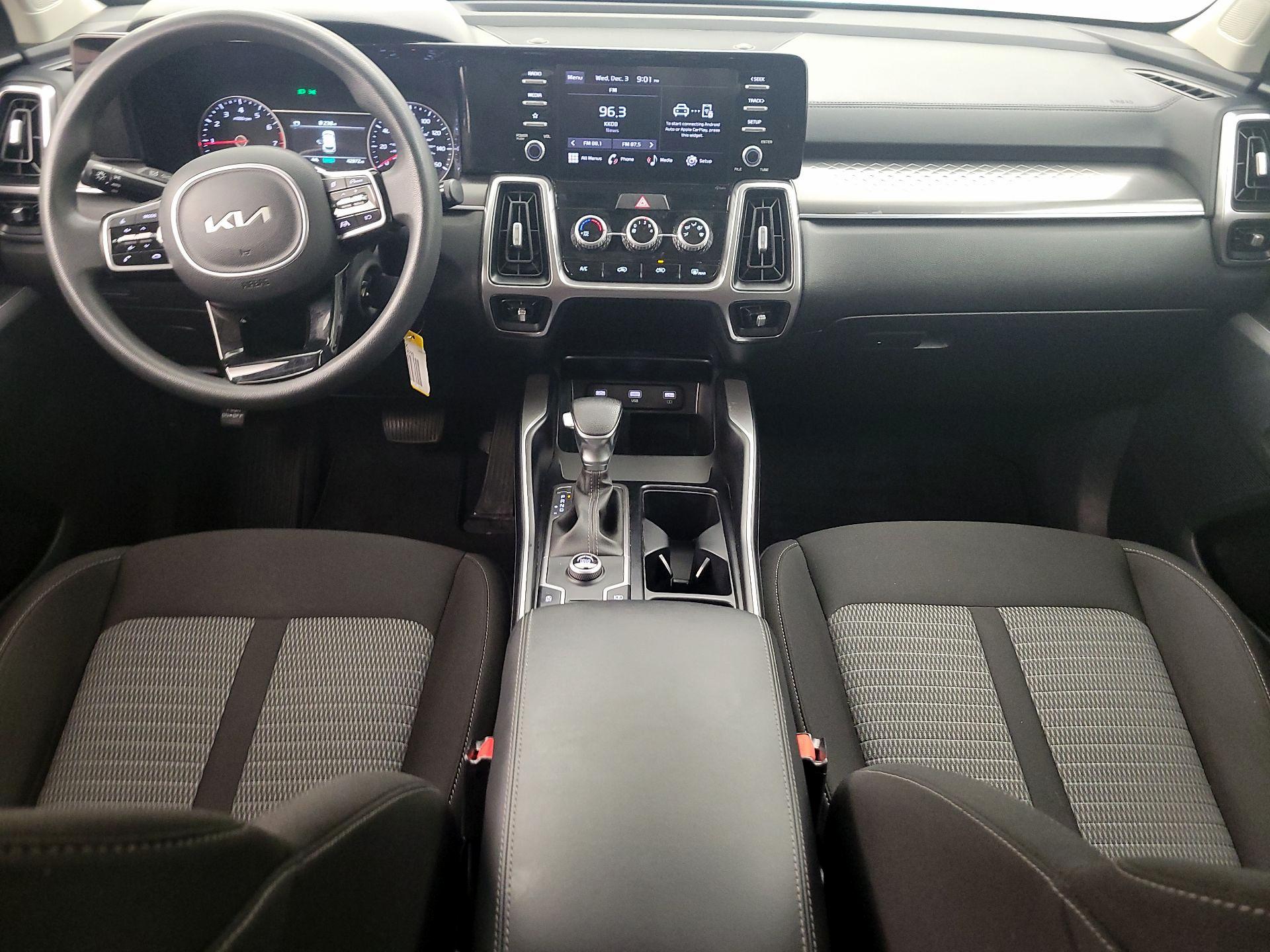 Thumbnail: 2022 Kia Sorento - 9