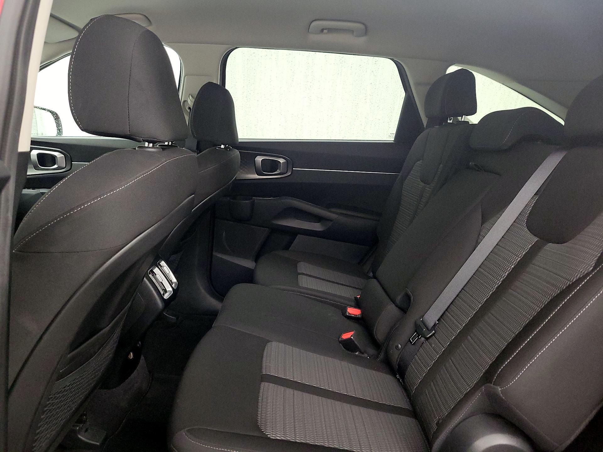 Thumbnail: 2022 Kia Sorento - 19